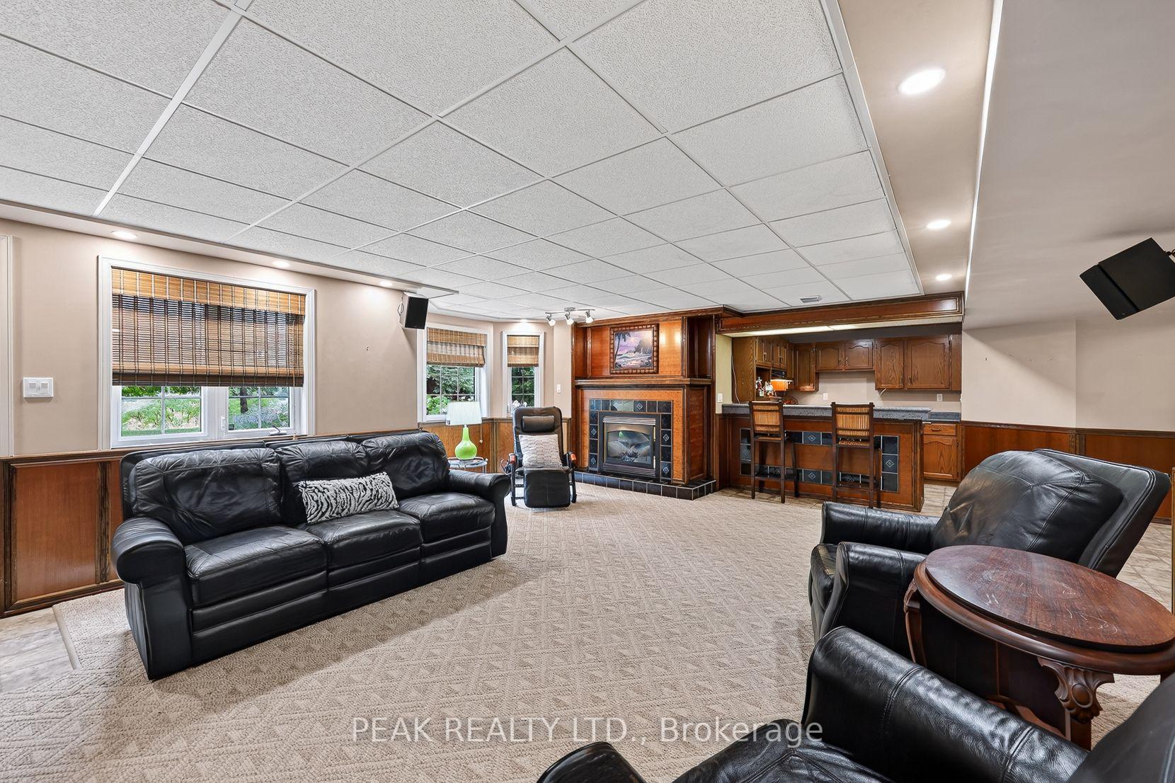 Photo 22 of 92 Shephard Place, Wilmot, New Hamburg — HOMEH