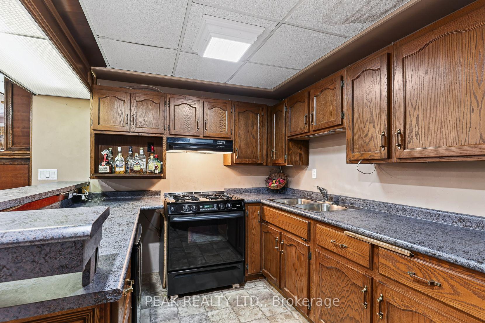 Photo 27 of 92 Shephard Place, Wilmot, New Hamburg — HOMEH