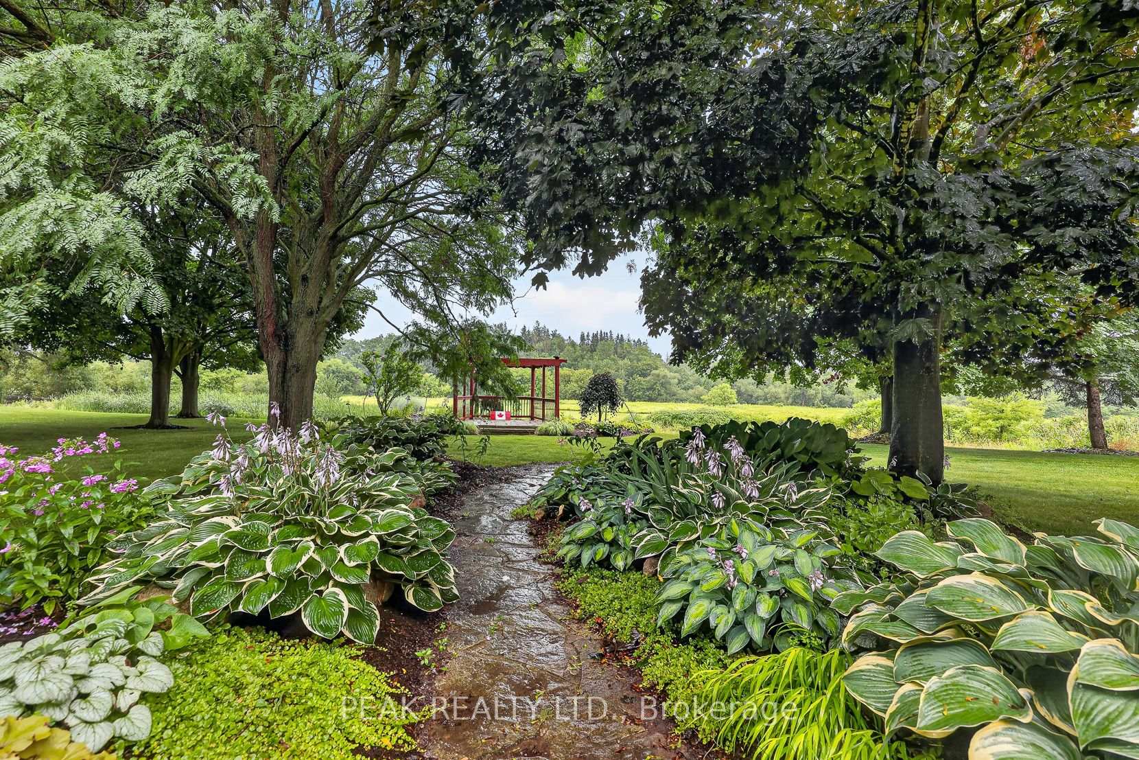 Photo 31 of 92 Shephard Place, Wilmot, New Hamburg — HOMEH