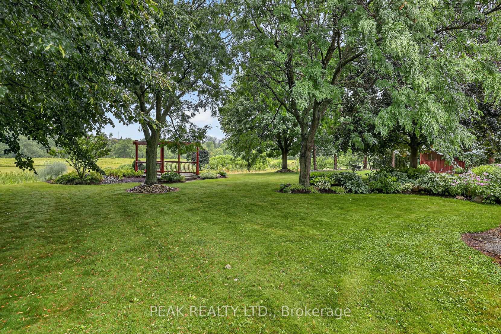 Photo 32 of 92 Shephard Place, Wilmot, New Hamburg — HOMEH