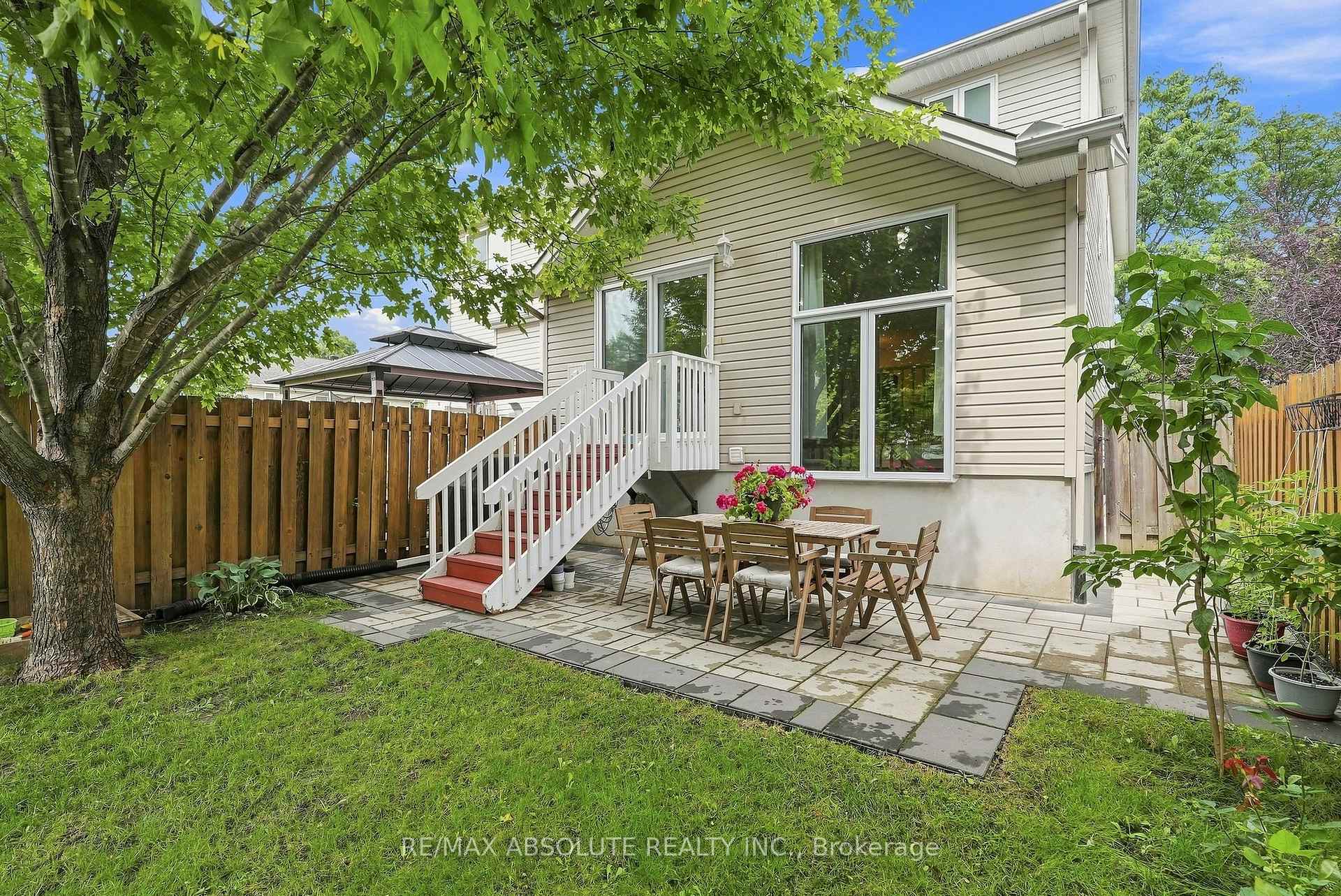 Photo 45 of 26 Milner Downs Crescent, Ottawa, Kanata - Emerald Meadows/Trailwest — HOMEH