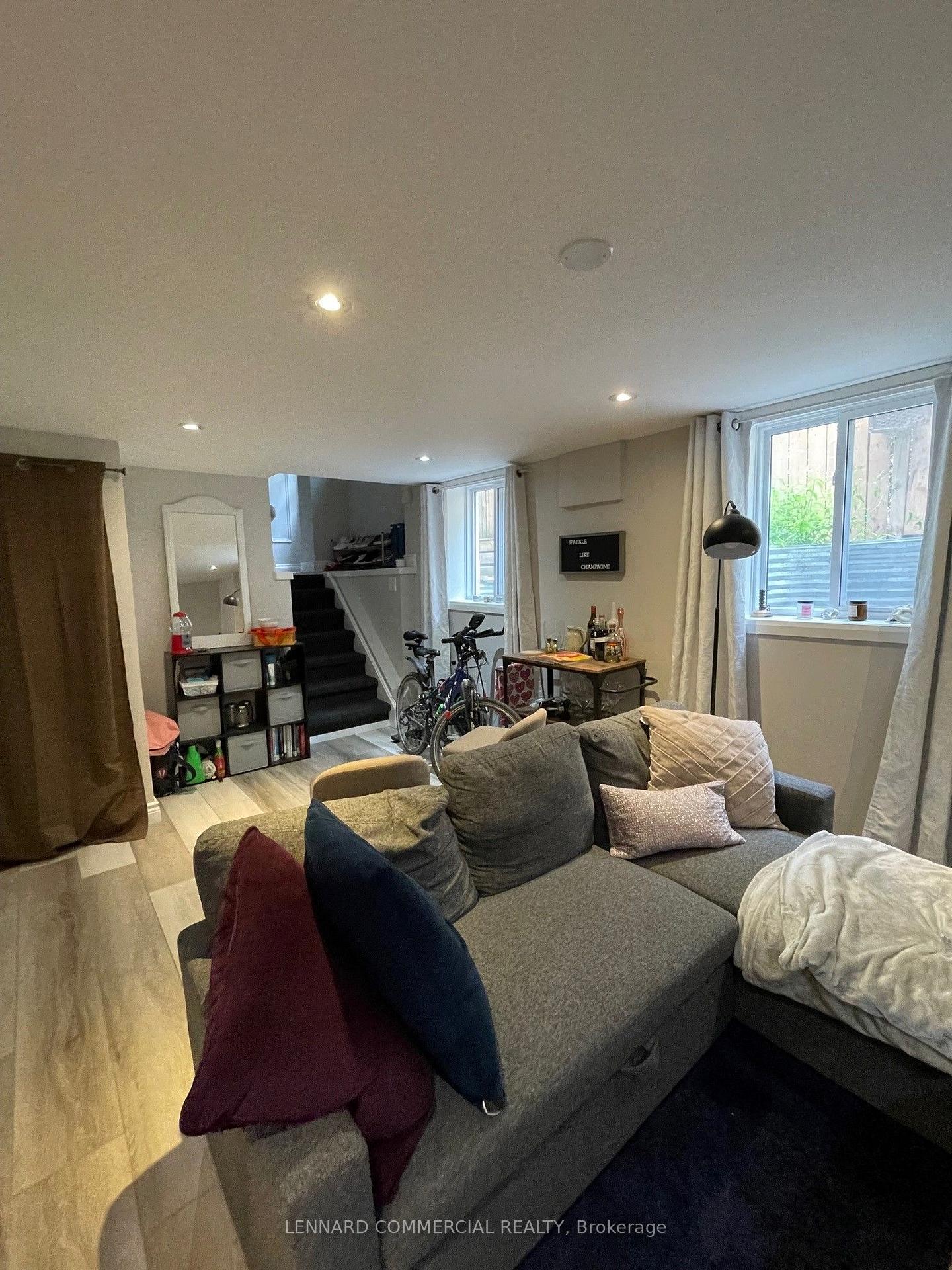 Photo 3 of 956 Lemar Road, Newmarket, Gorham-College Manor — HOMEH