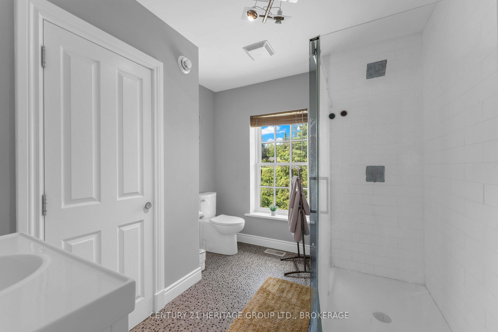 Photo 46 of 509 Maple Lawn Drive, Kingston, City North of 401 — HOMEH