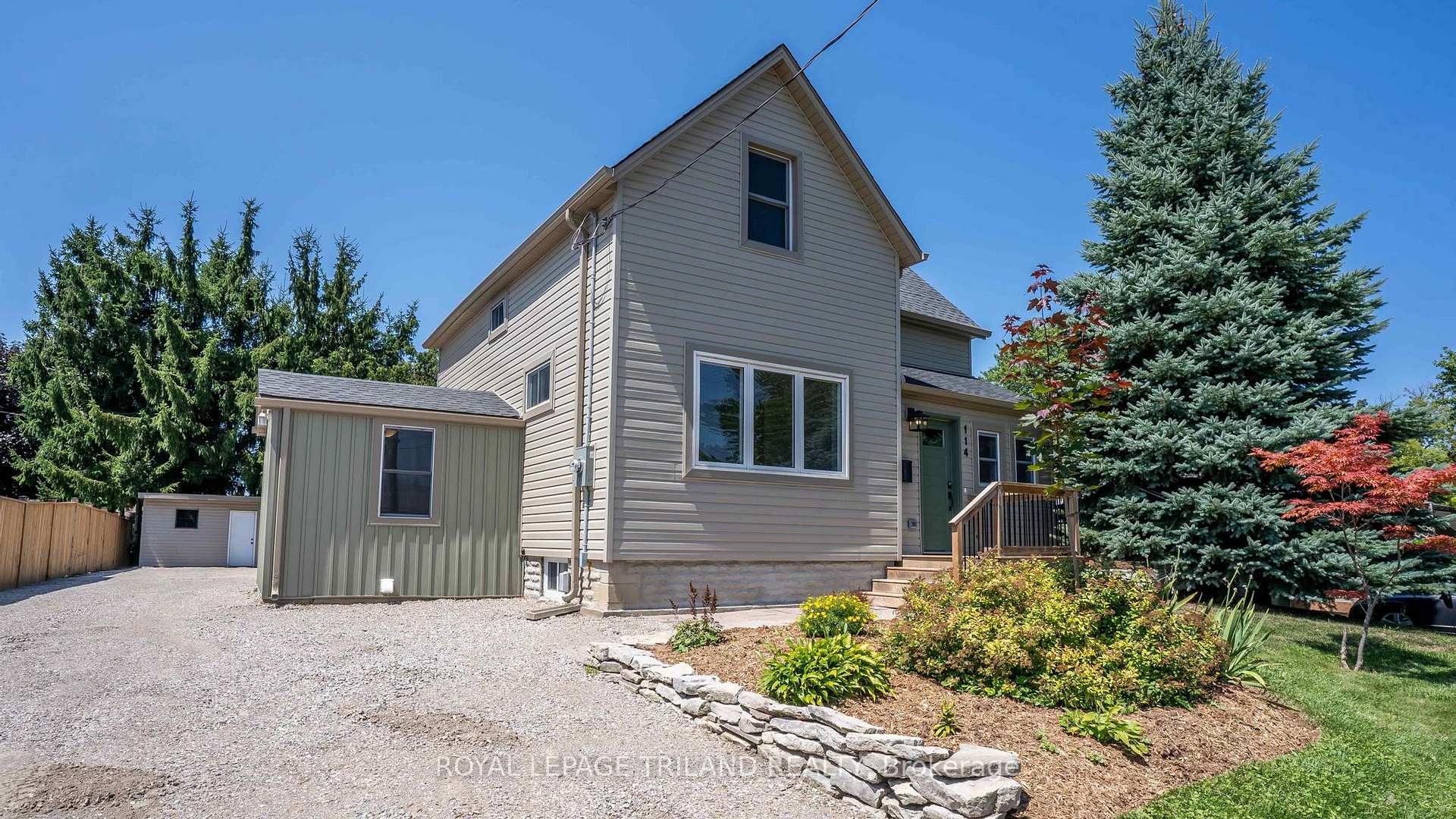Photo 2 of 114 Fairview Avenue, St. Thomas — HOMEH
