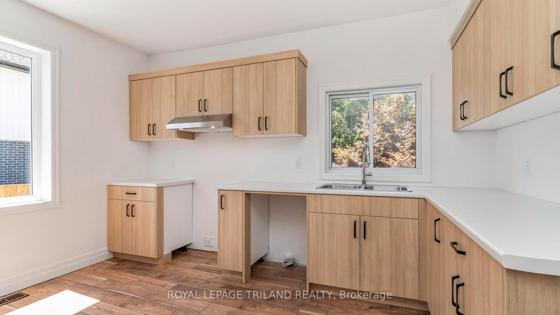 Photo 15 of 114 Fairview Avenue, St. Thomas — HOMEH