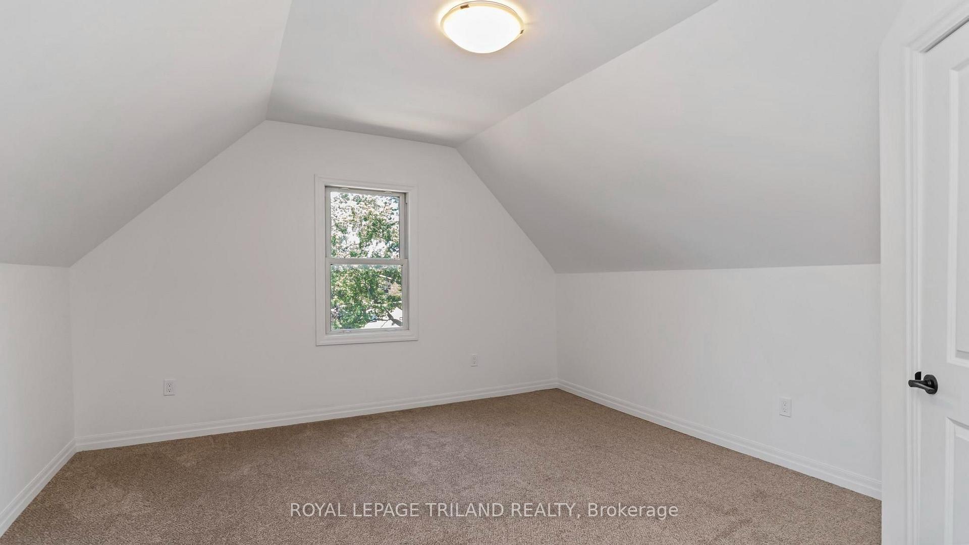 Photo 27 of 114 Fairview Avenue, St. Thomas — HOMEH