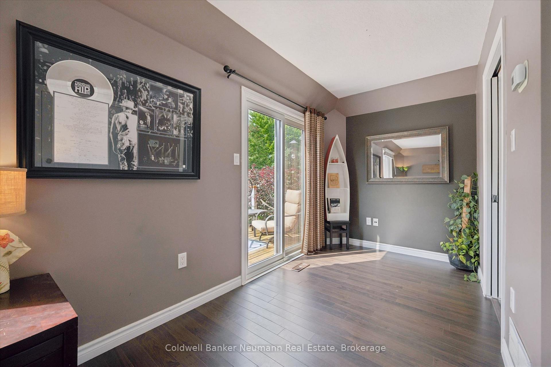 Photo 10 of 81 Candlewood Drive, Guelph, Willow West/Sugarbush/West Acres — HOMEH