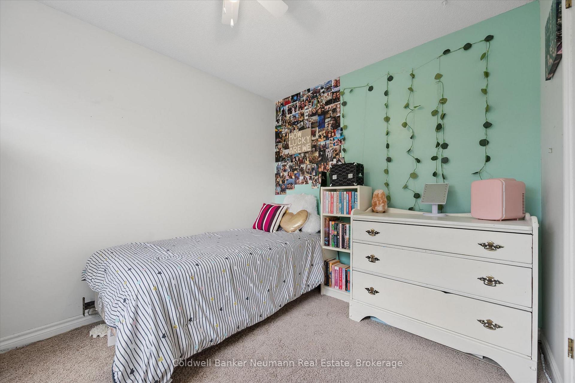 Photo 15 of 81 Candlewood Drive, Guelph, Willow West/Sugarbush/West Acres — HOMEH