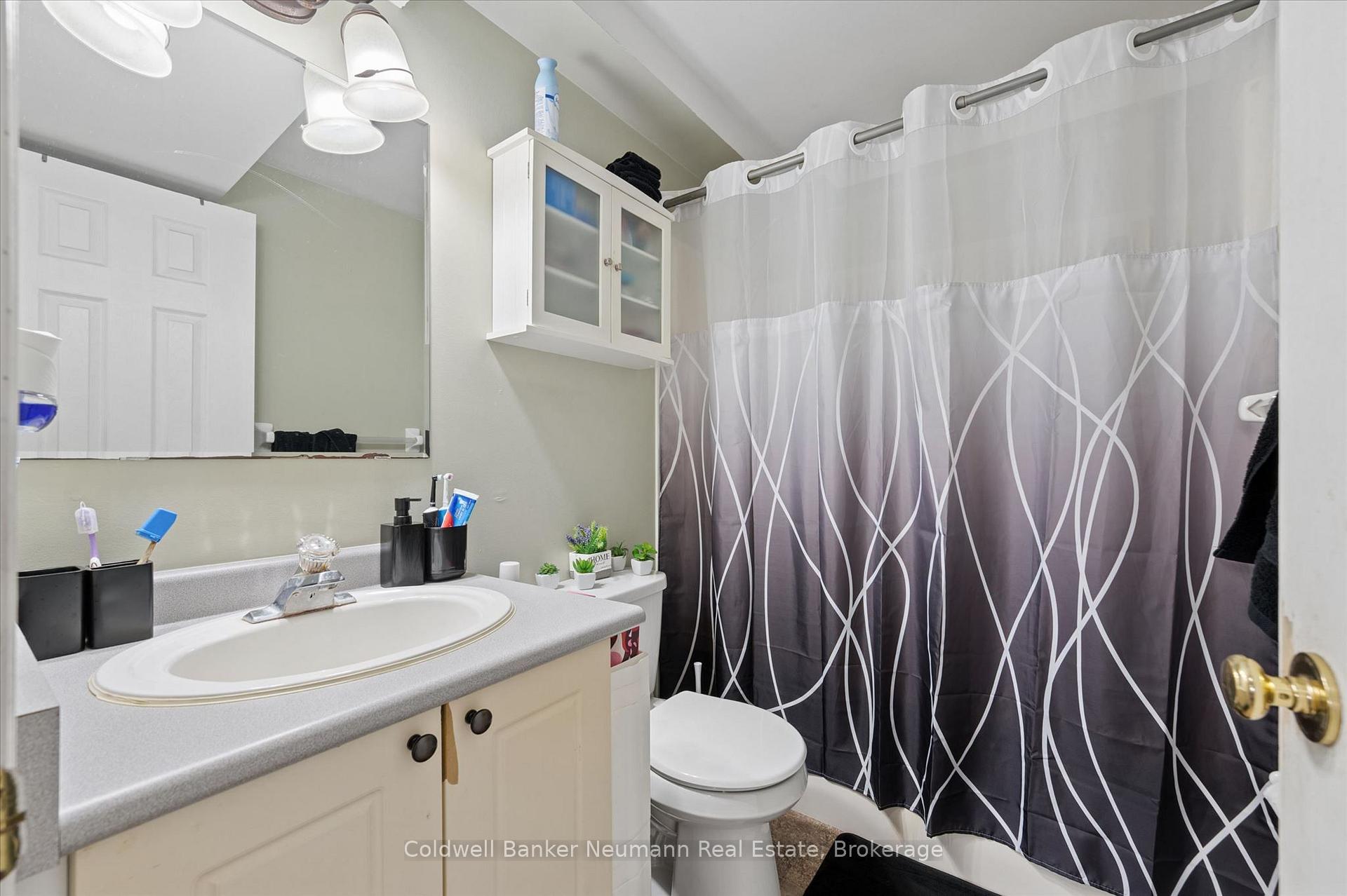 Photo 28 of 81 Candlewood Drive, Guelph, Willow West/Sugarbush/West Acres — HOMEH