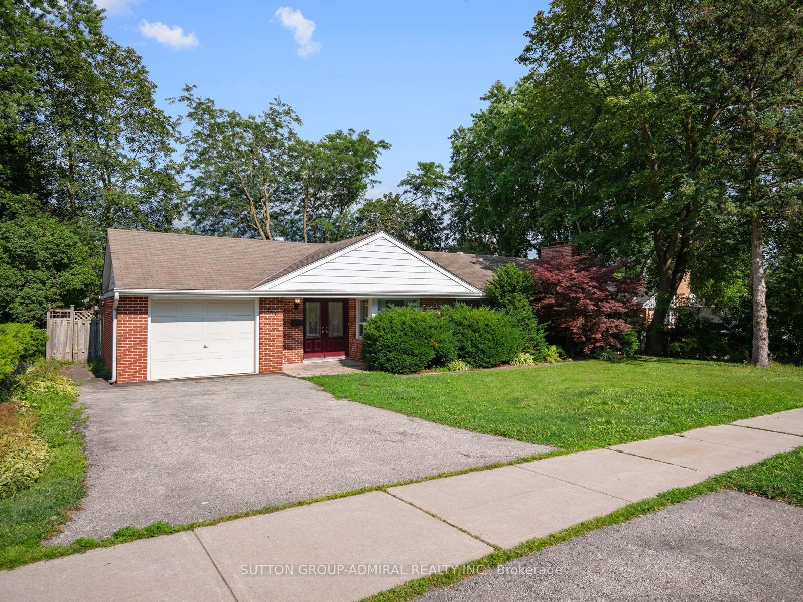 Photo 1 of 261 Carol Avenue, Newmarket, Central Newmarket — HOMEH