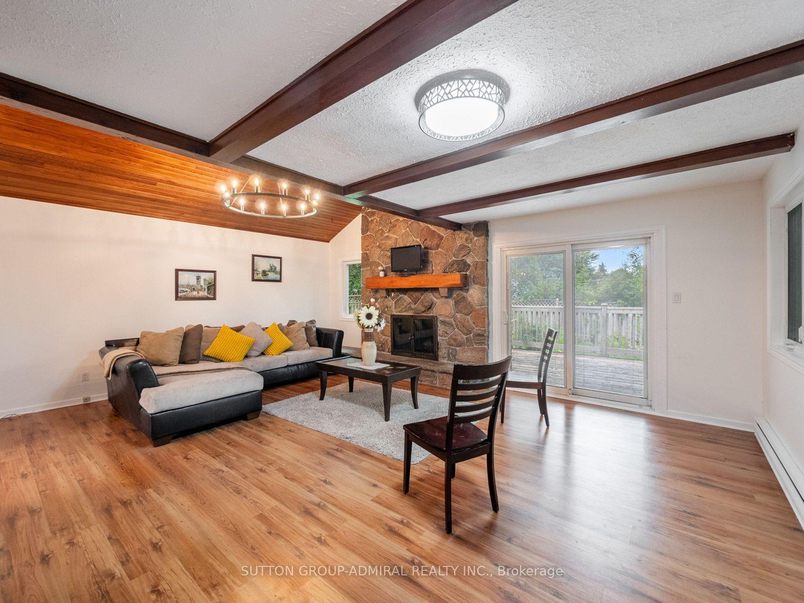 Photo 6 of 261 Carol Avenue, Newmarket, Central Newmarket — HOMEH