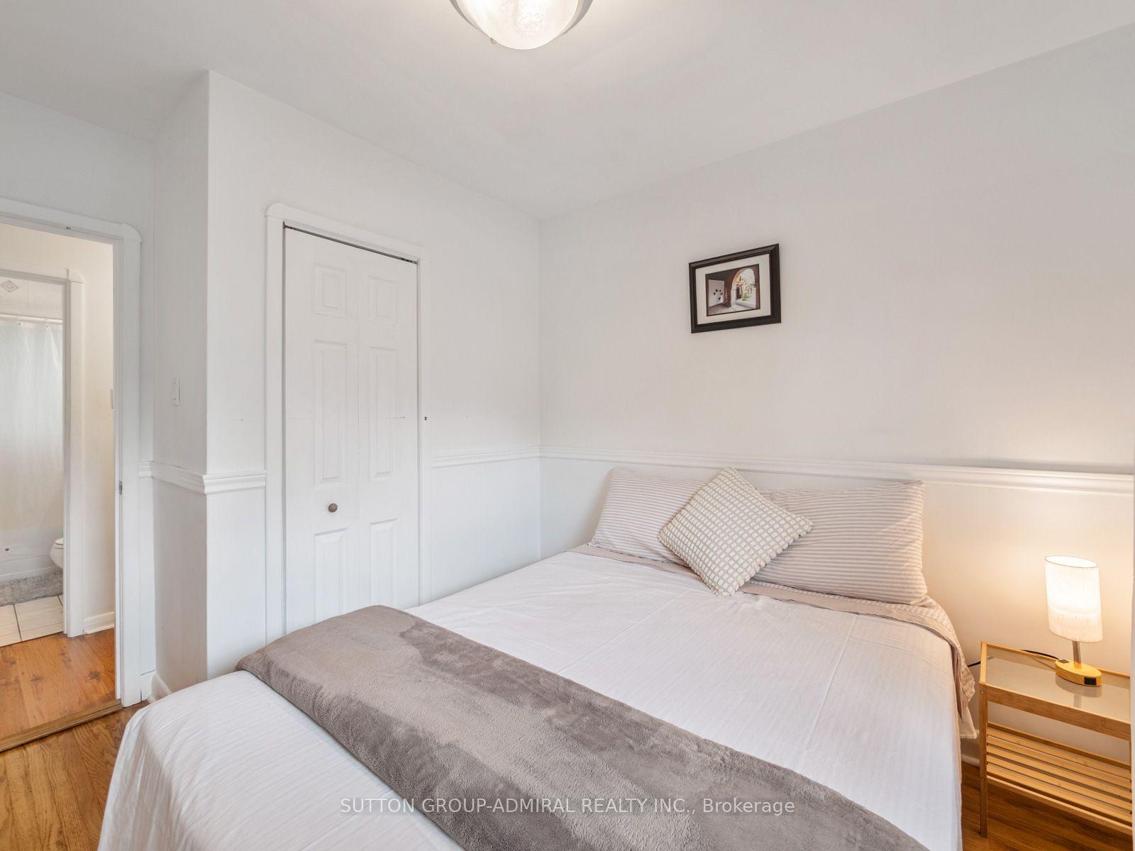 Photo 20 of 261 Carol Avenue, Newmarket, Central Newmarket — HOMEH