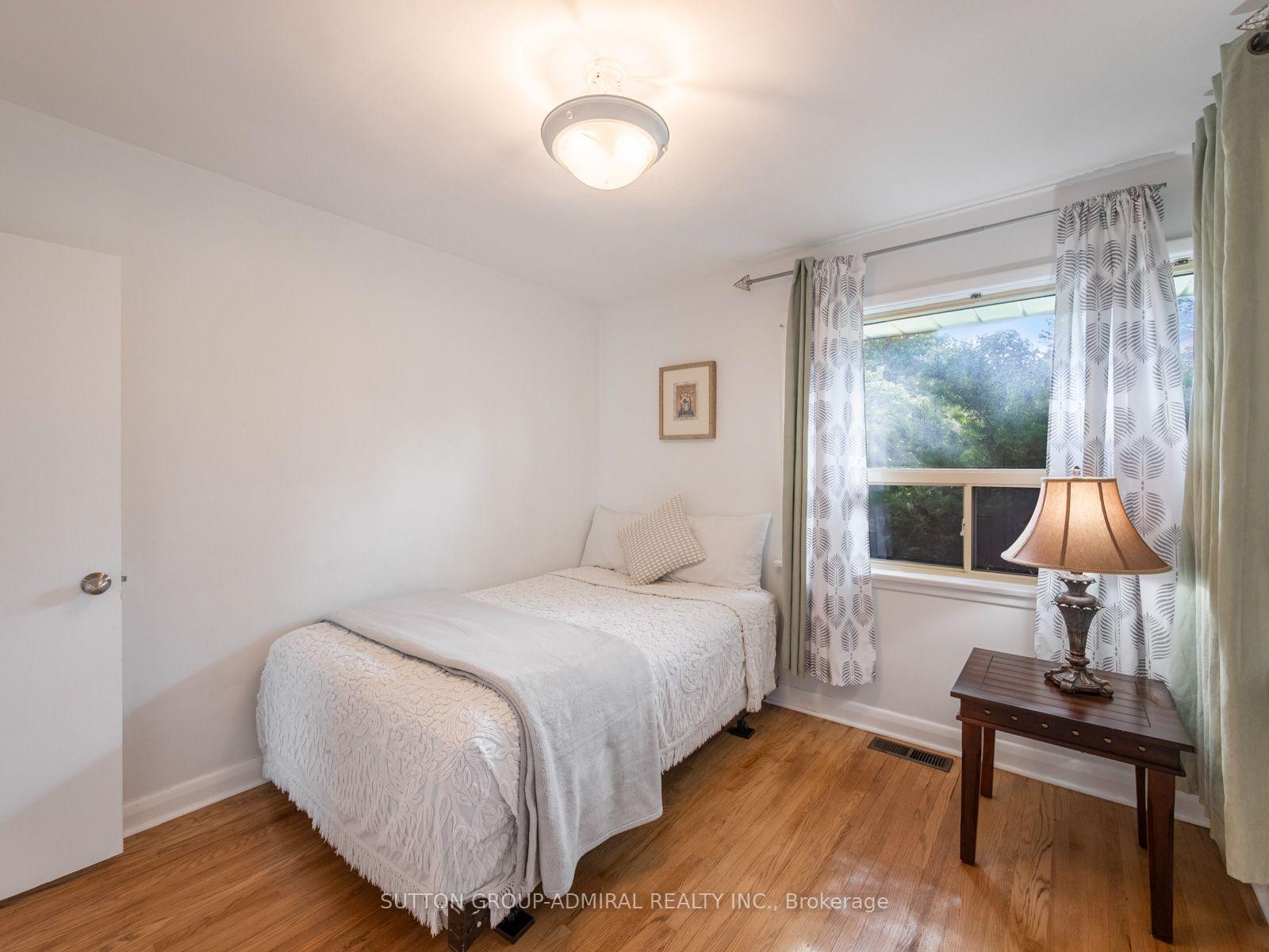 Photo 22 of 261 Carol Avenue, Newmarket, Central Newmarket — HOMEH