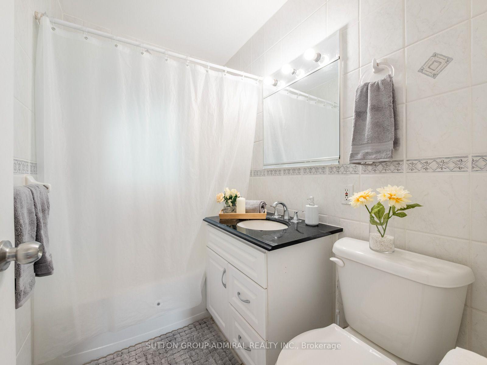 Photo 23 of 261 Carol Avenue, Newmarket, Central Newmarket — HOMEH