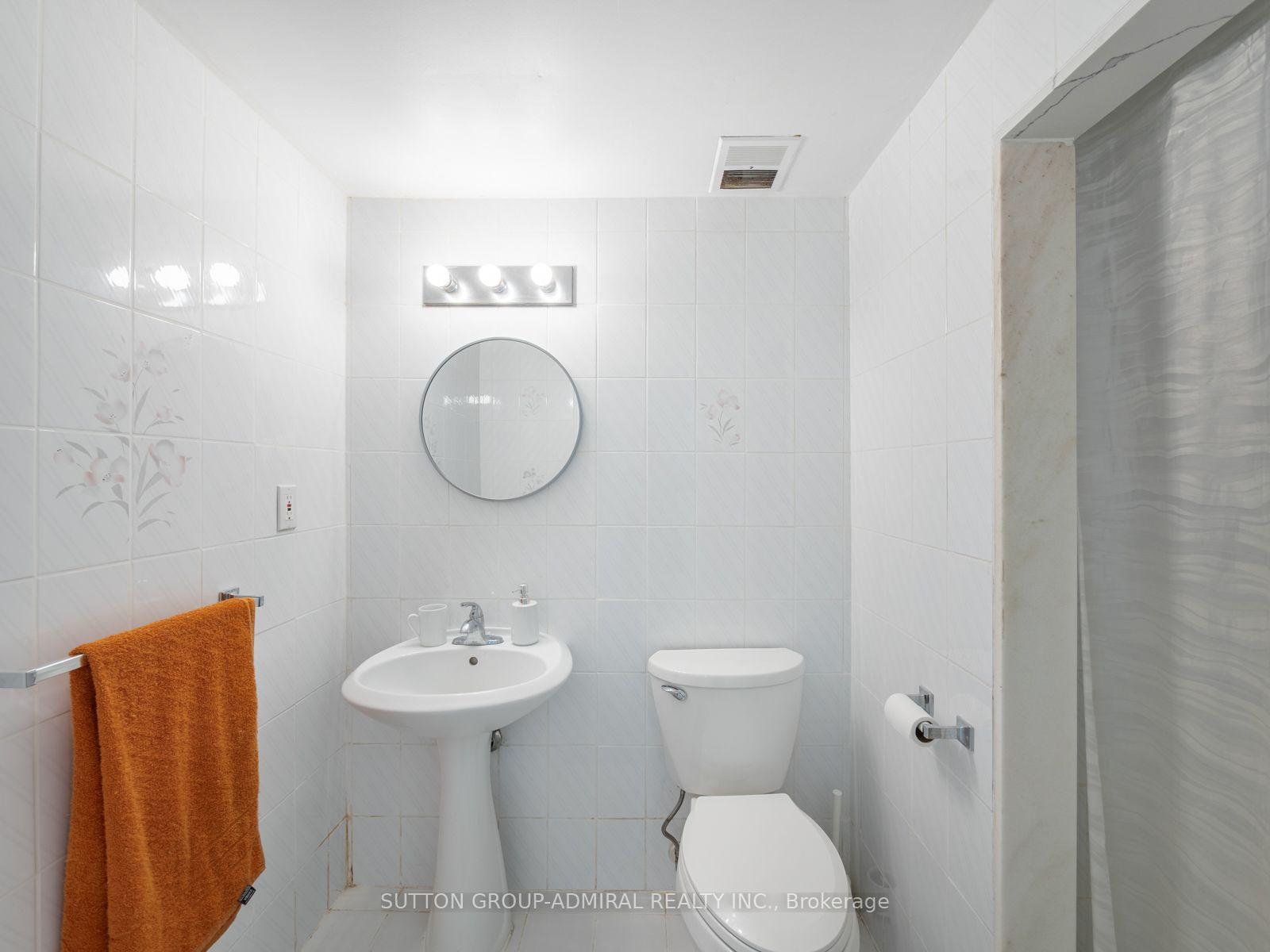 Photo 32 of 261 Carol Avenue, Newmarket, Central Newmarket — HOMEH