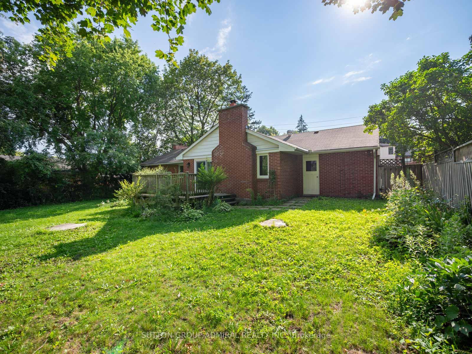 Photo 39 of 261 Carol Avenue, Newmarket, Central Newmarket — HOMEH