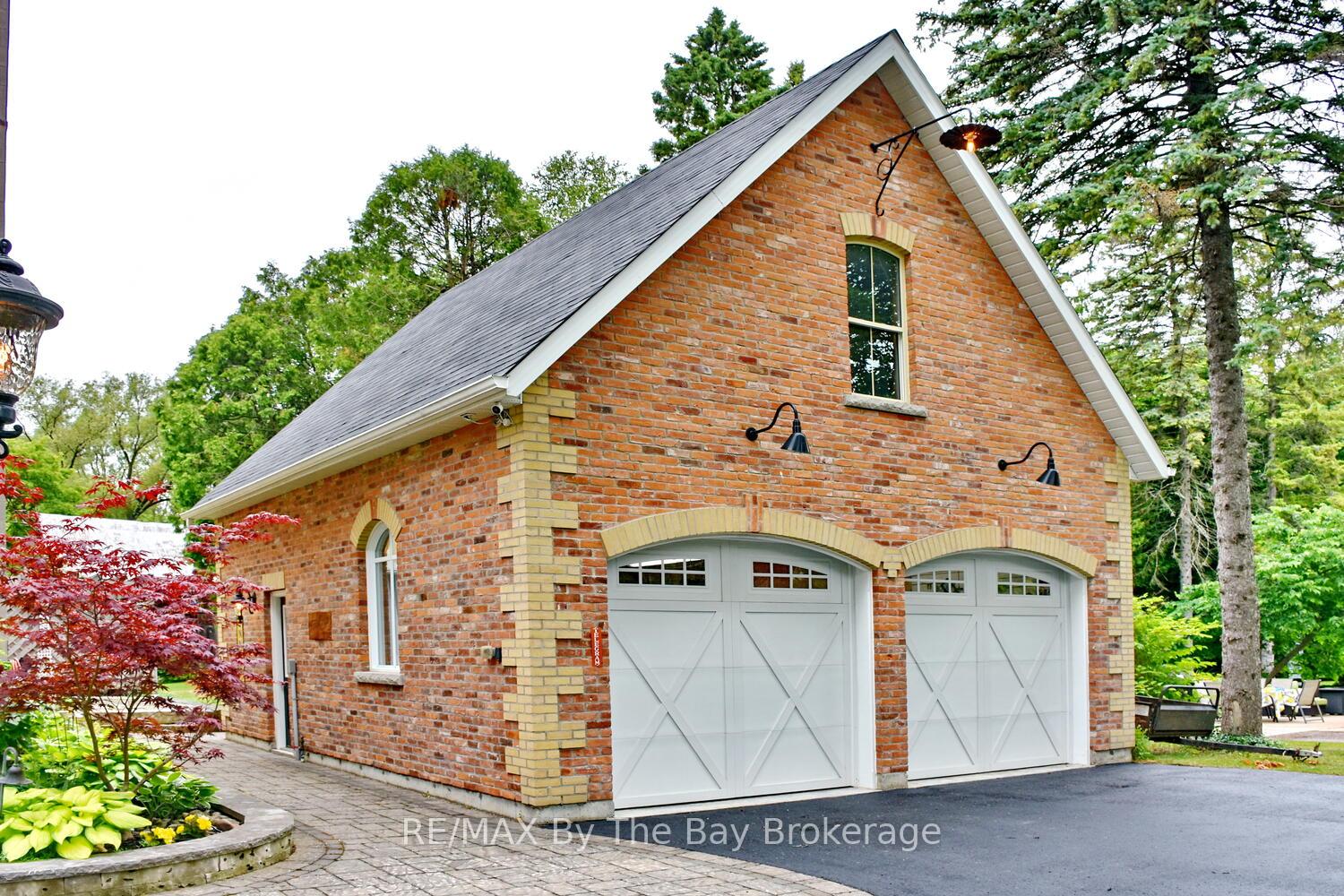 Photo 10 of 214 Elm Street, Clearview, Stayner — HOMEH