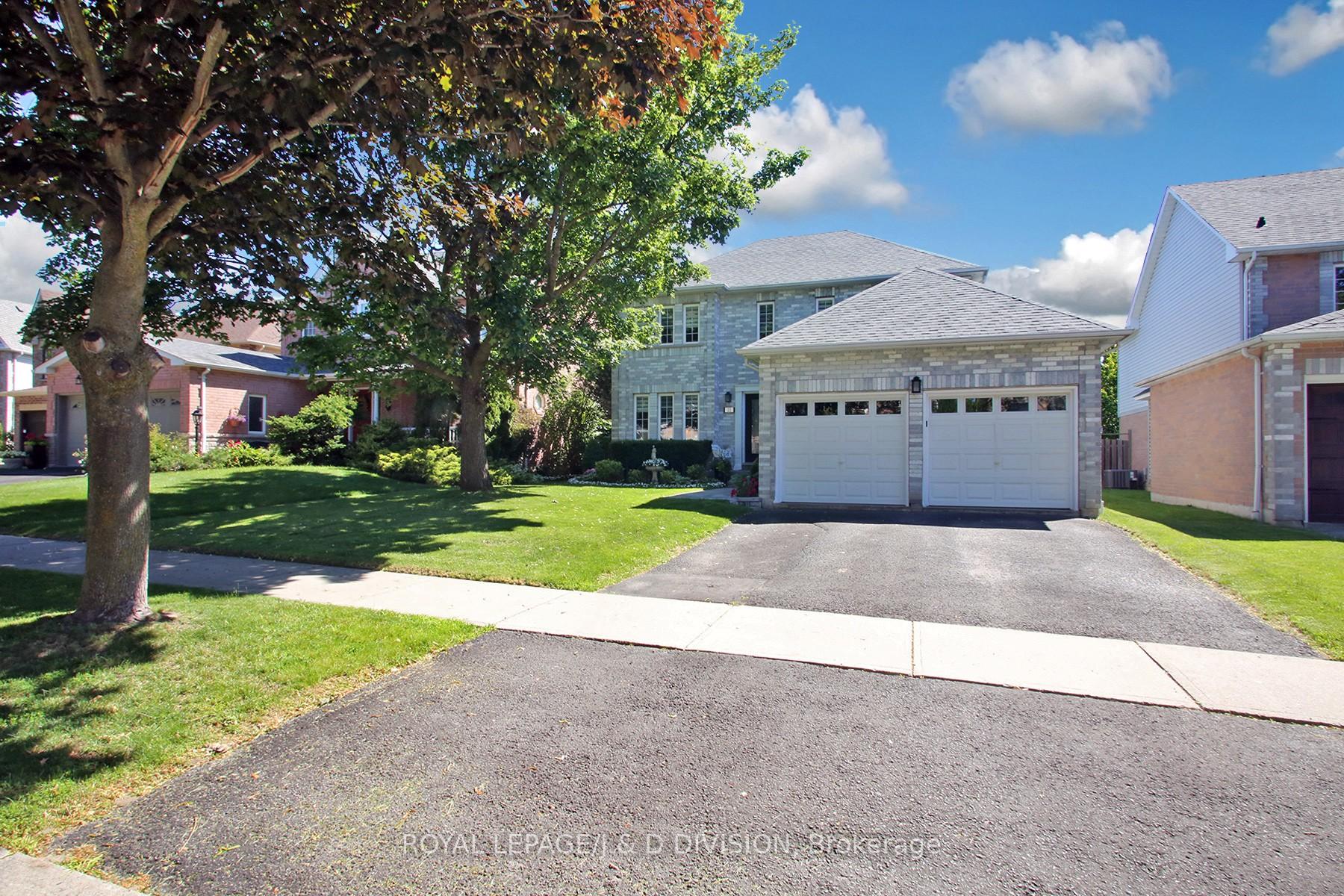 Photo 2 of 22 Lahaye Drive, Whitby, Lynde Creek — HOMEH