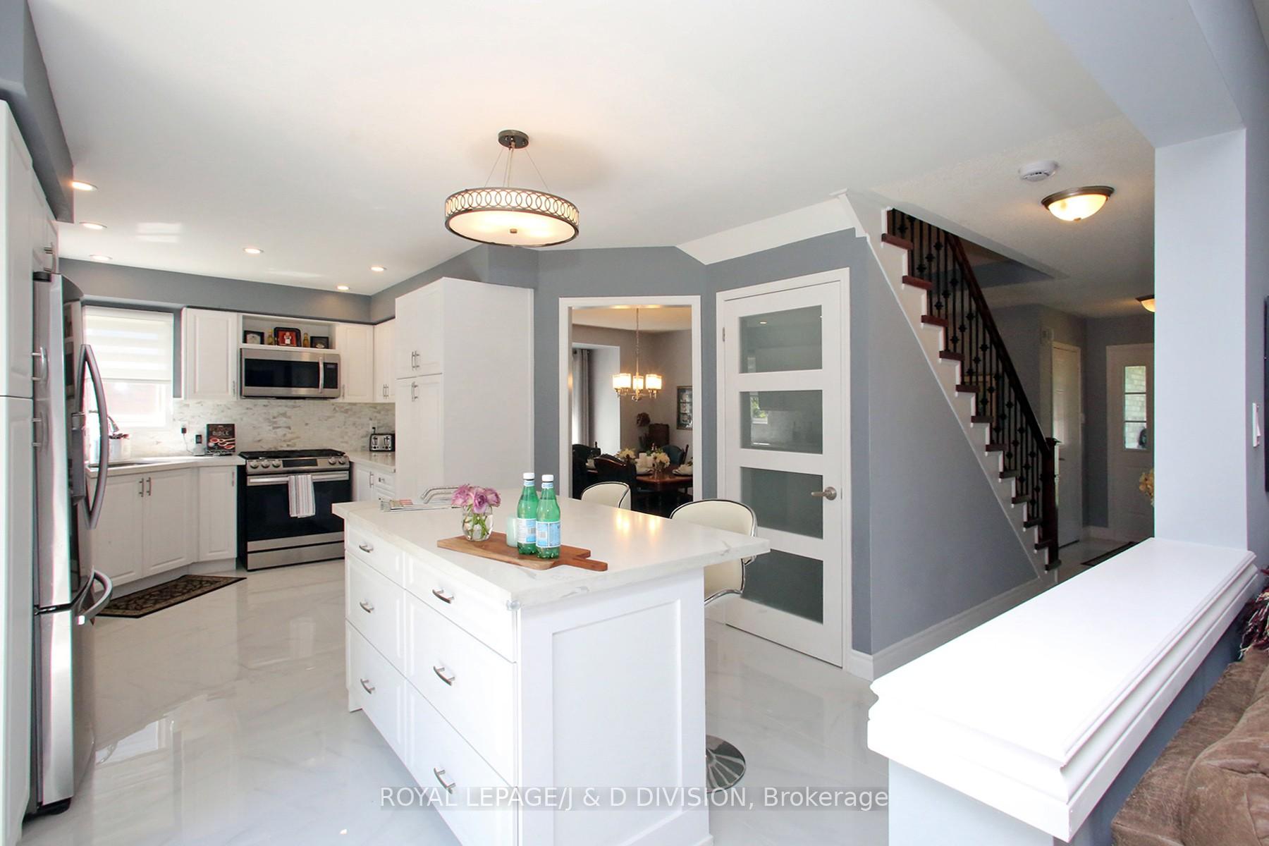 Photo 10 of 22 Lahaye Drive, Whitby, Lynde Creek — HOMEH