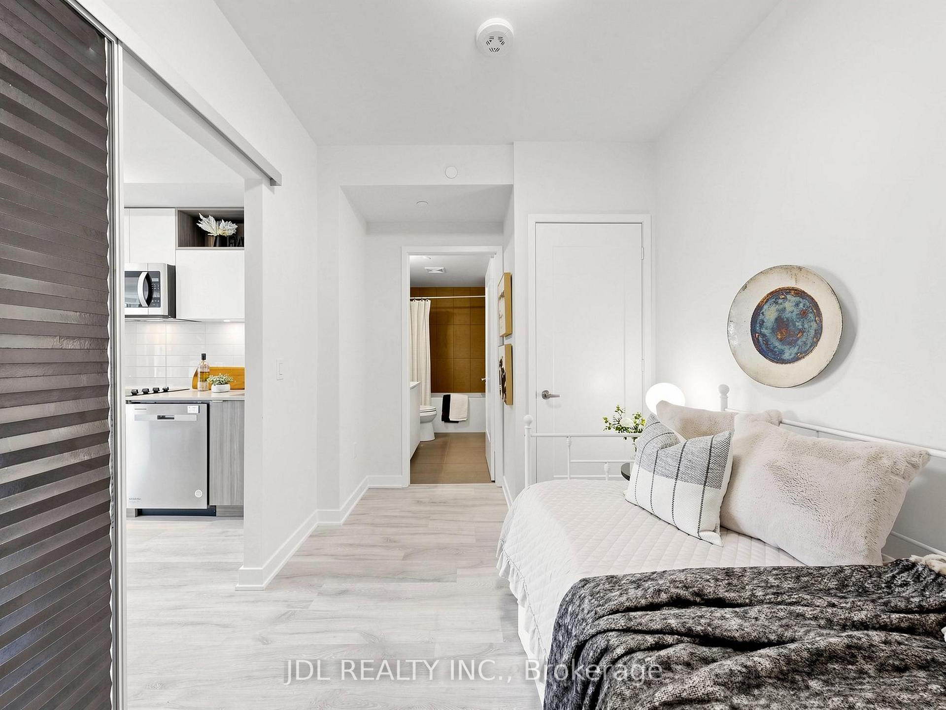 Photo 15 of Unit 2005, 70 Princess Street, Toronto, Waterfront Communities — HOMEH