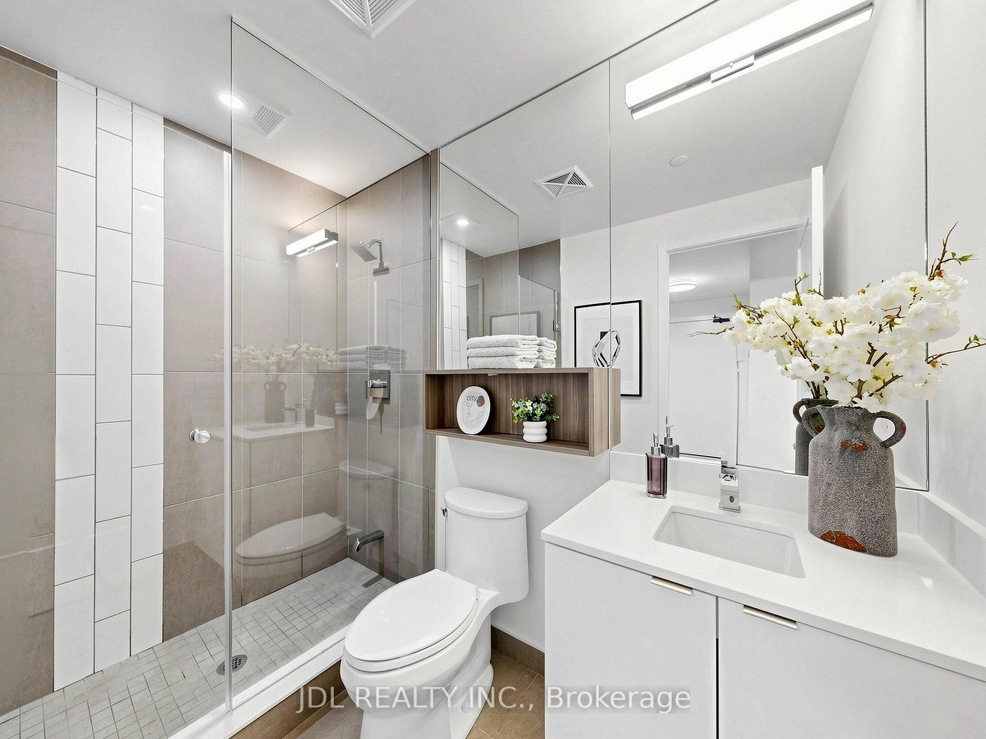 Photo 32 of Unit 2005, 70 Princess Street, Toronto, Waterfront Communities — HOMEH