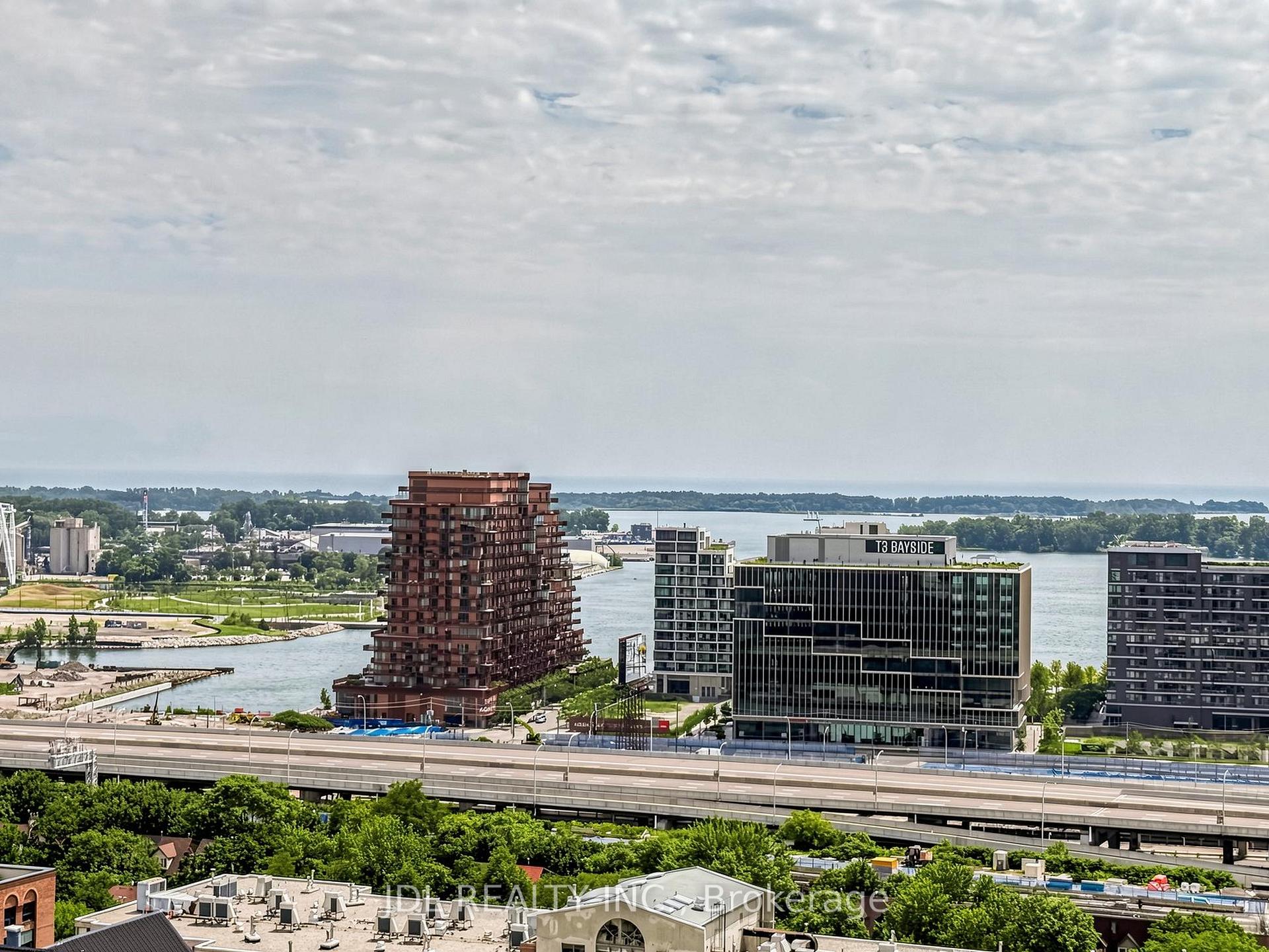 Photo 37 of Unit 2005, 70 Princess Street, Toronto, Waterfront Communities — HOMEH