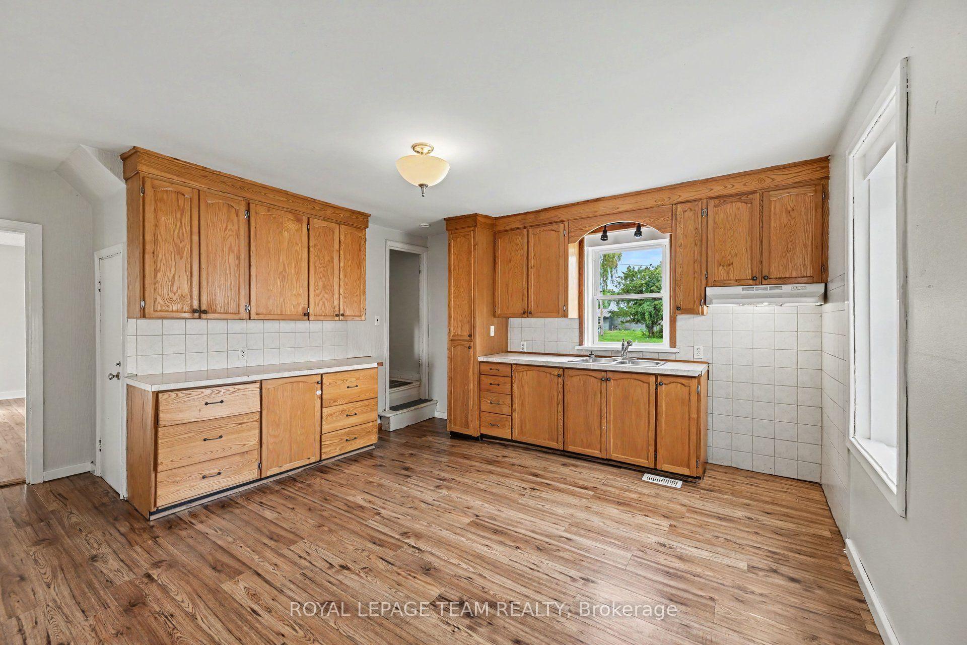 Photo 6 of 10526 Van Allen Road, North Dundas, North Dundas (Mountain) Twp — HOMEH