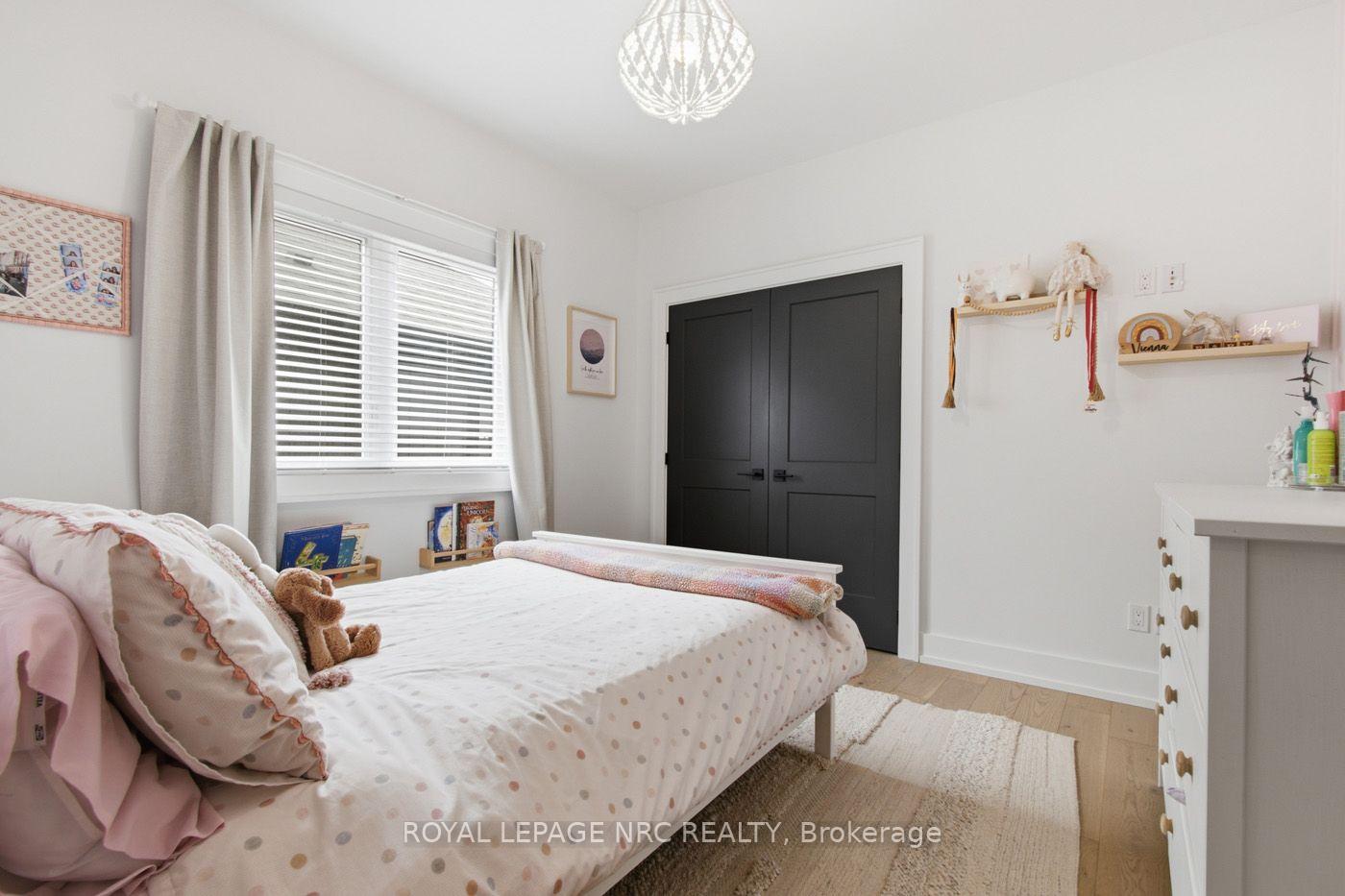 Photo 15 of 701 Buffalo Road, Fort Erie, Crescent Park — HOMEH