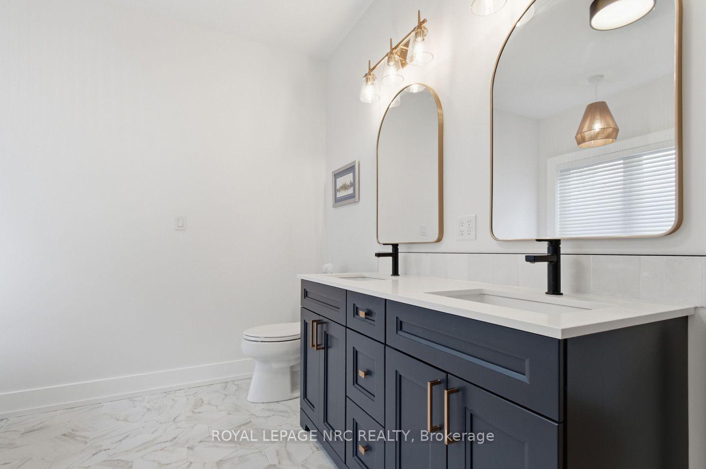 Photo 23 of 701 Buffalo Road, Fort Erie, Crescent Park — HOMEH