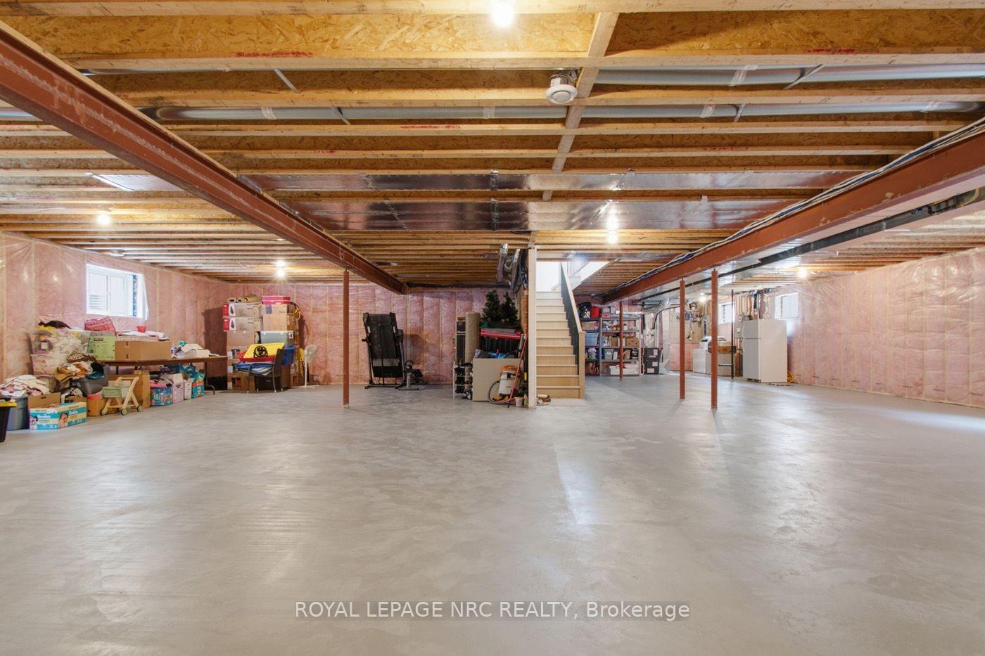 Photo 27 of 701 Buffalo Road, Fort Erie, Crescent Park — HOMEH
