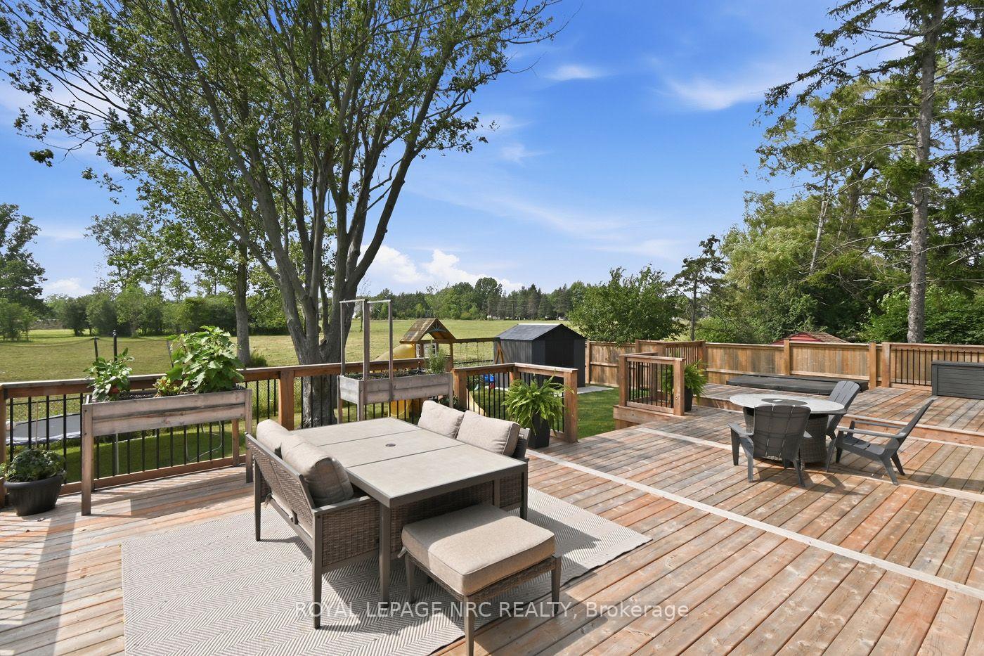 Photo 35 of 701 Buffalo Road, Fort Erie, Crescent Park — HOMEH