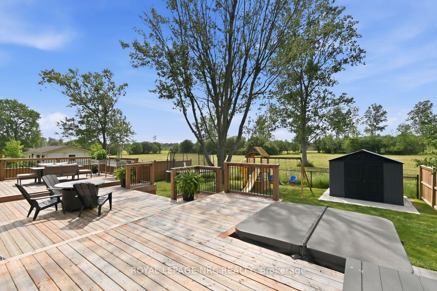 Photo 36 of 701 Buffalo Road, Fort Erie, Crescent Park — HOMEH