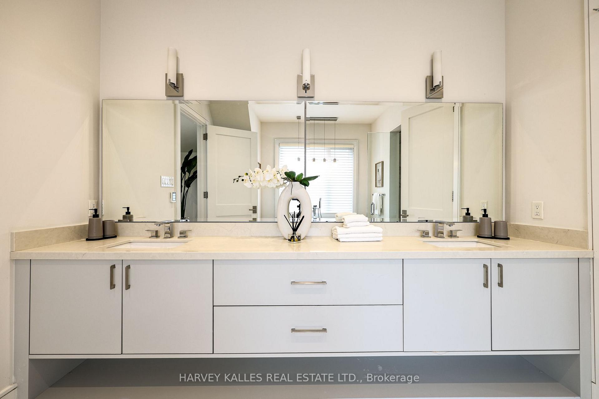 Photo 30 of 67 Dunblaine Avenue, Toronto, Bedford Park-Nortown — HOMEH
