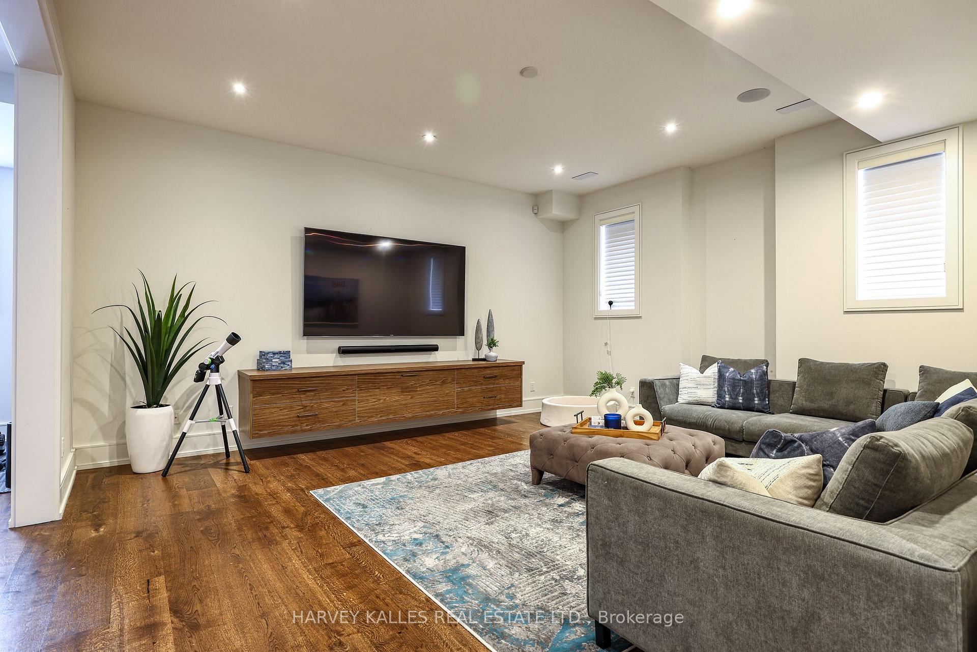 Photo 43 of 67 Dunblaine Avenue, Toronto, Bedford Park-Nortown — HOMEH