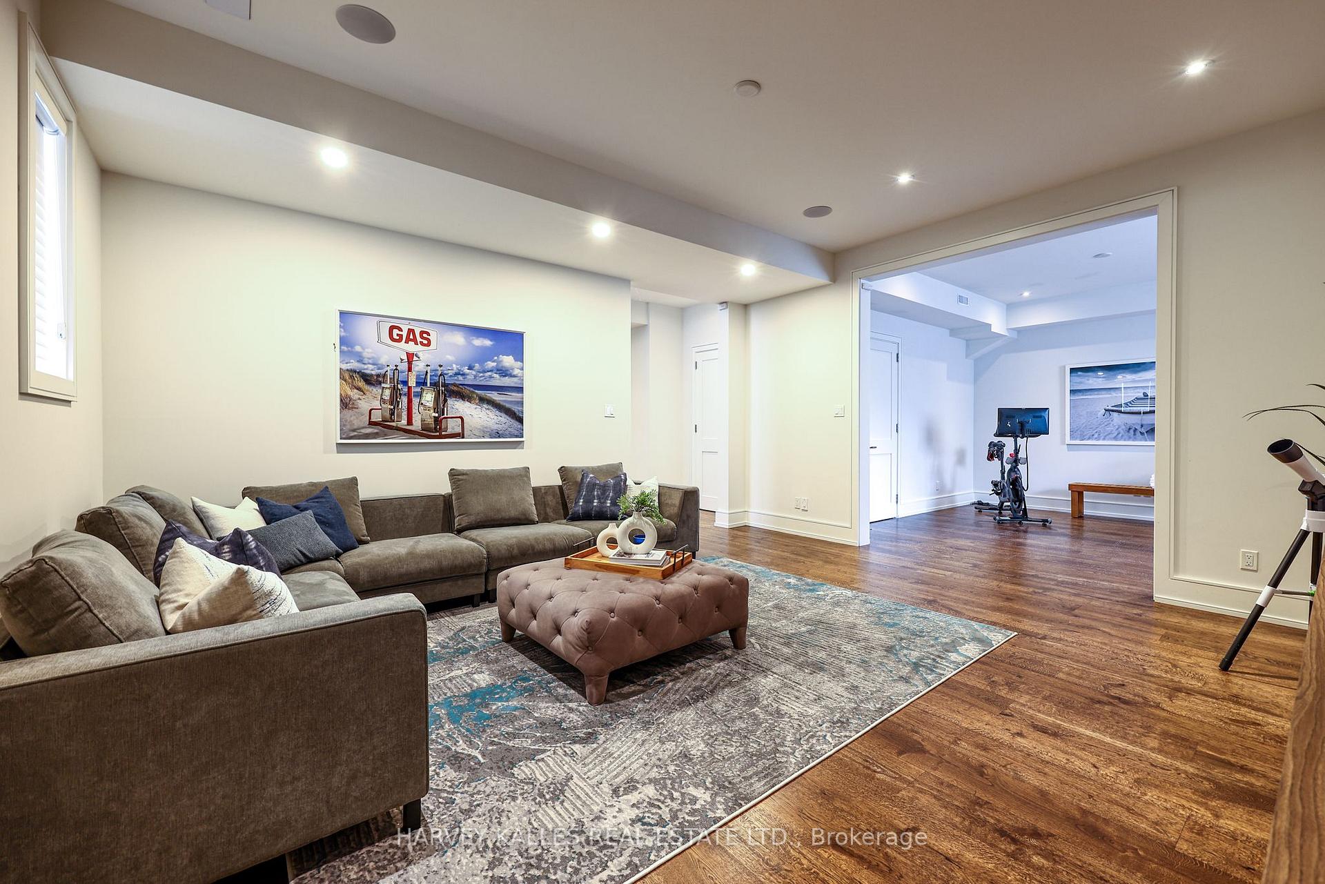 Photo 44 of 67 Dunblaine Avenue, Toronto, Bedford Park-Nortown — HOMEH