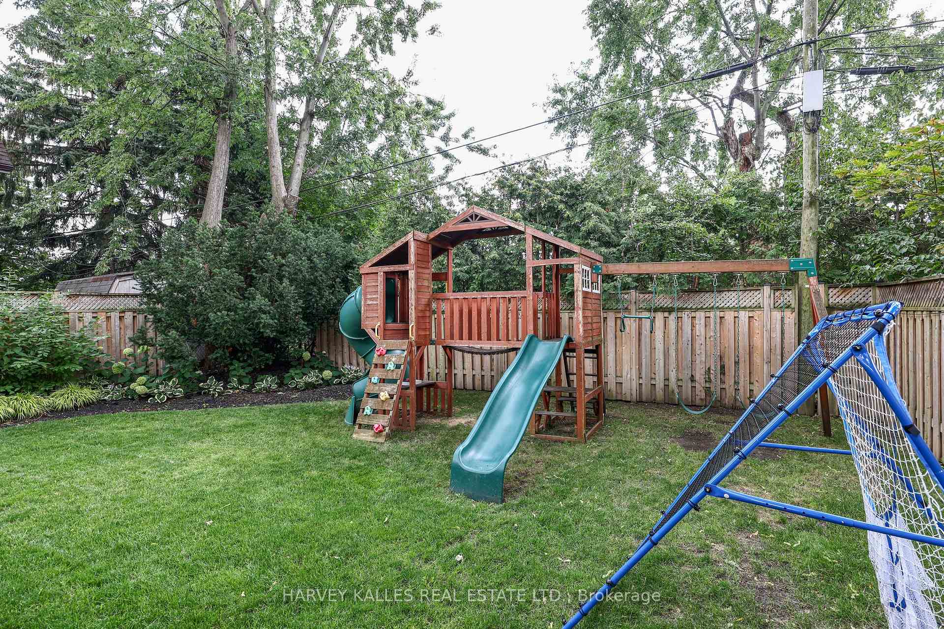 Photo 52 of 67 Dunblaine Avenue, Toronto, Bedford Park-Nortown — HOMEH