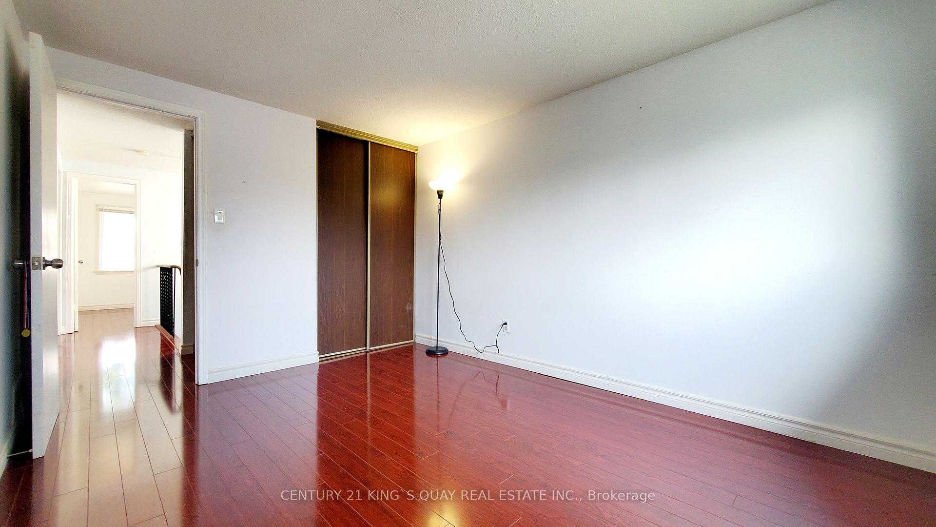Photo 17 of 51 Carolbreen Square, Scarborough, Agincourt North — HOMEH