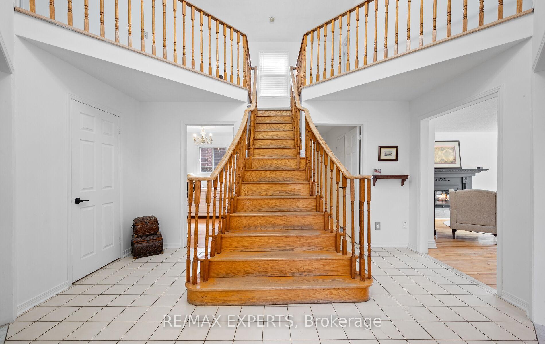 Photo 6 of 1 Goodfellow Crescent, Caledon, Bolton North — HOMEH