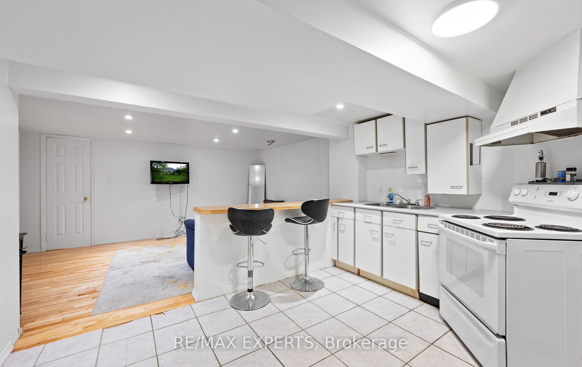 Photo 33 of 1 Goodfellow Crescent, Caledon, Bolton North — HOMEH