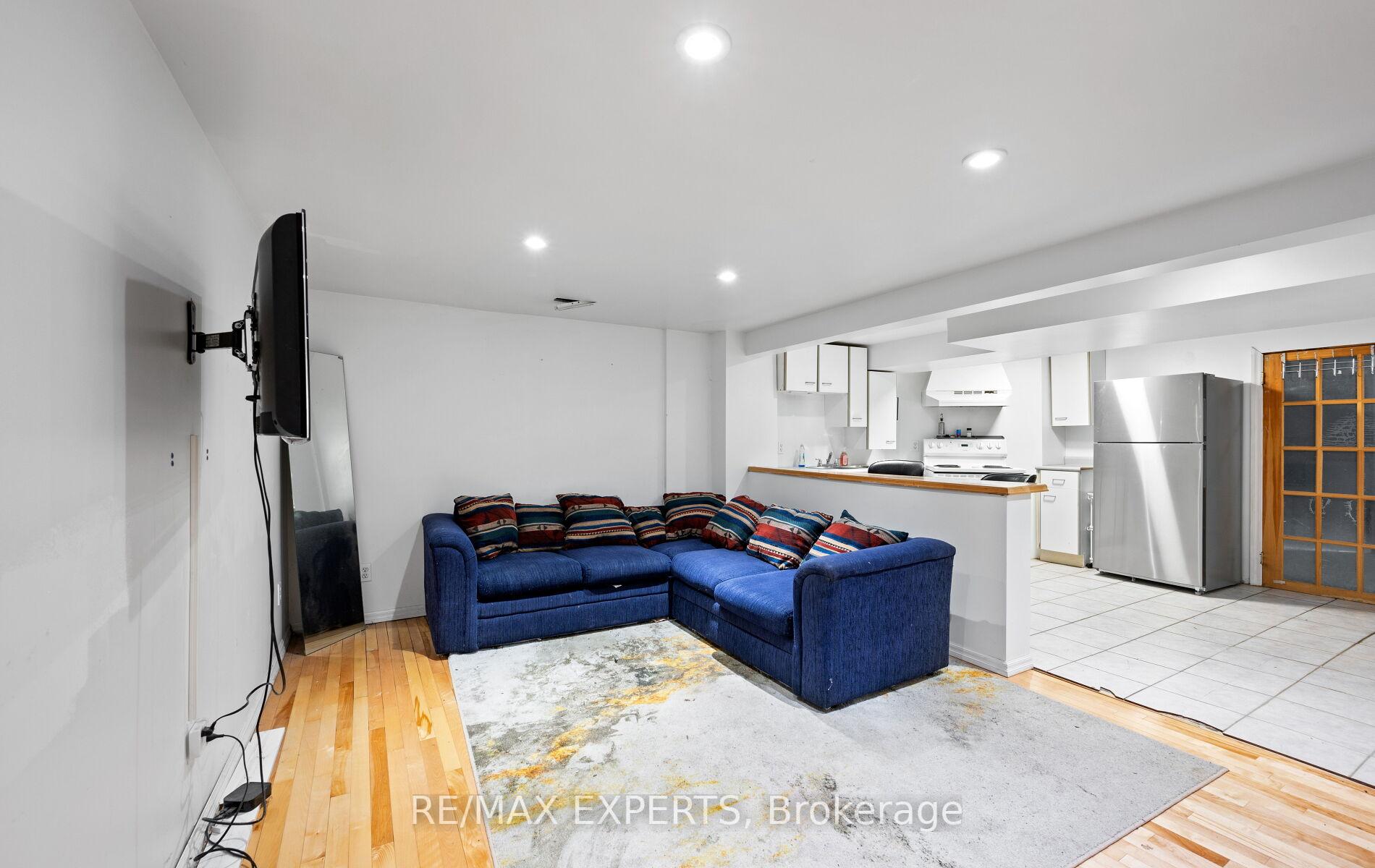 Photo 35 of 1 Goodfellow Crescent, Caledon, Bolton North — HOMEH