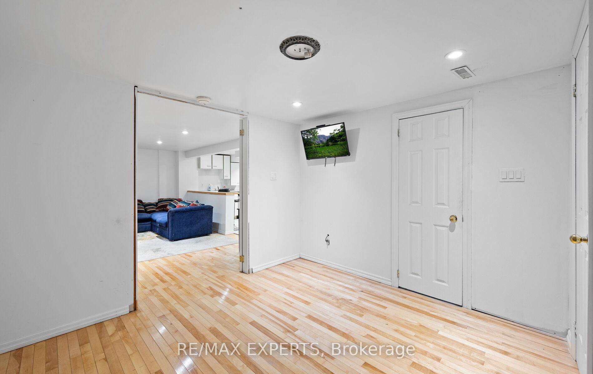 Photo 37 of 1 Goodfellow Crescent, Caledon, Bolton North — HOMEH