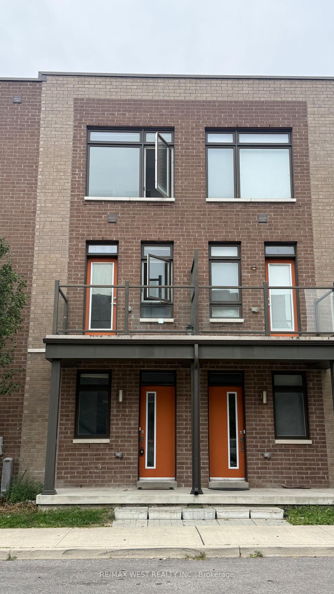 Photo 1 of 2 Lochlin Street, Vaughan, Vaughan Grove — HOMEH