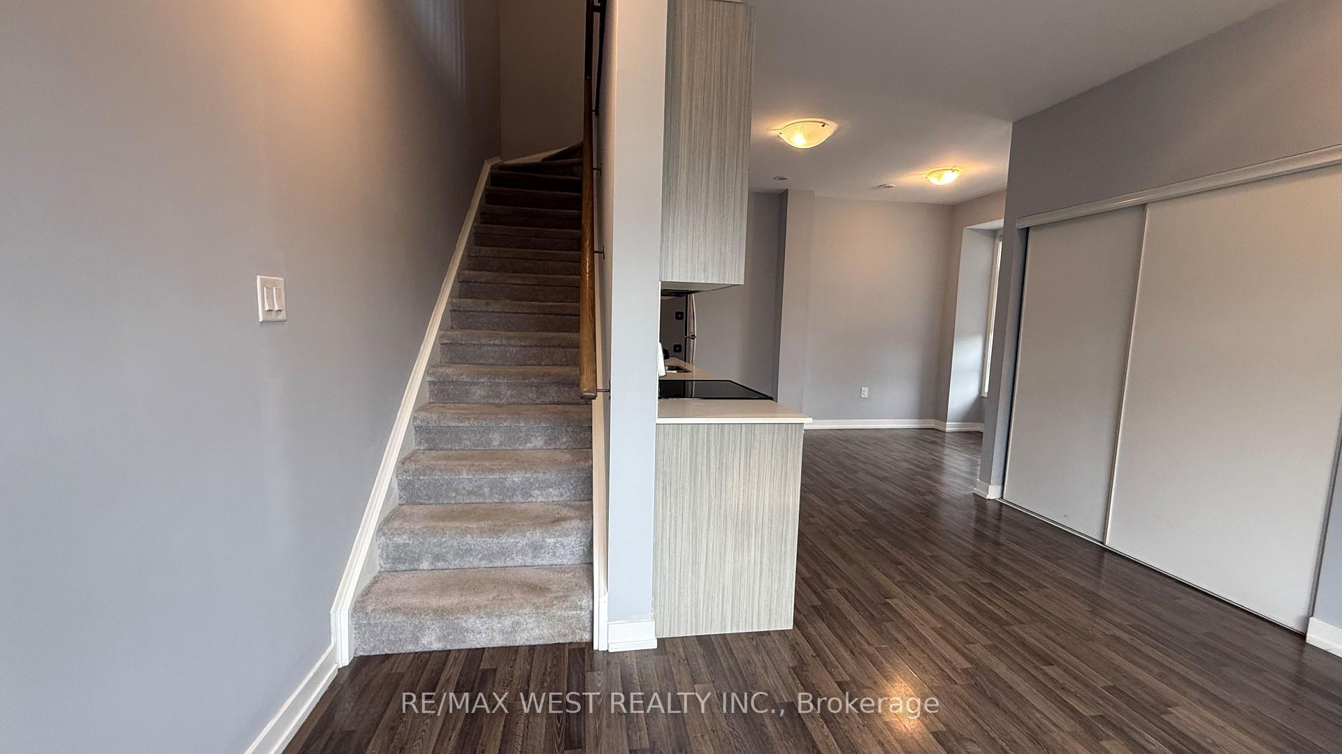 Photo 28 of 2 Lochlin Street, Vaughan, Vaughan Grove — HOMEH