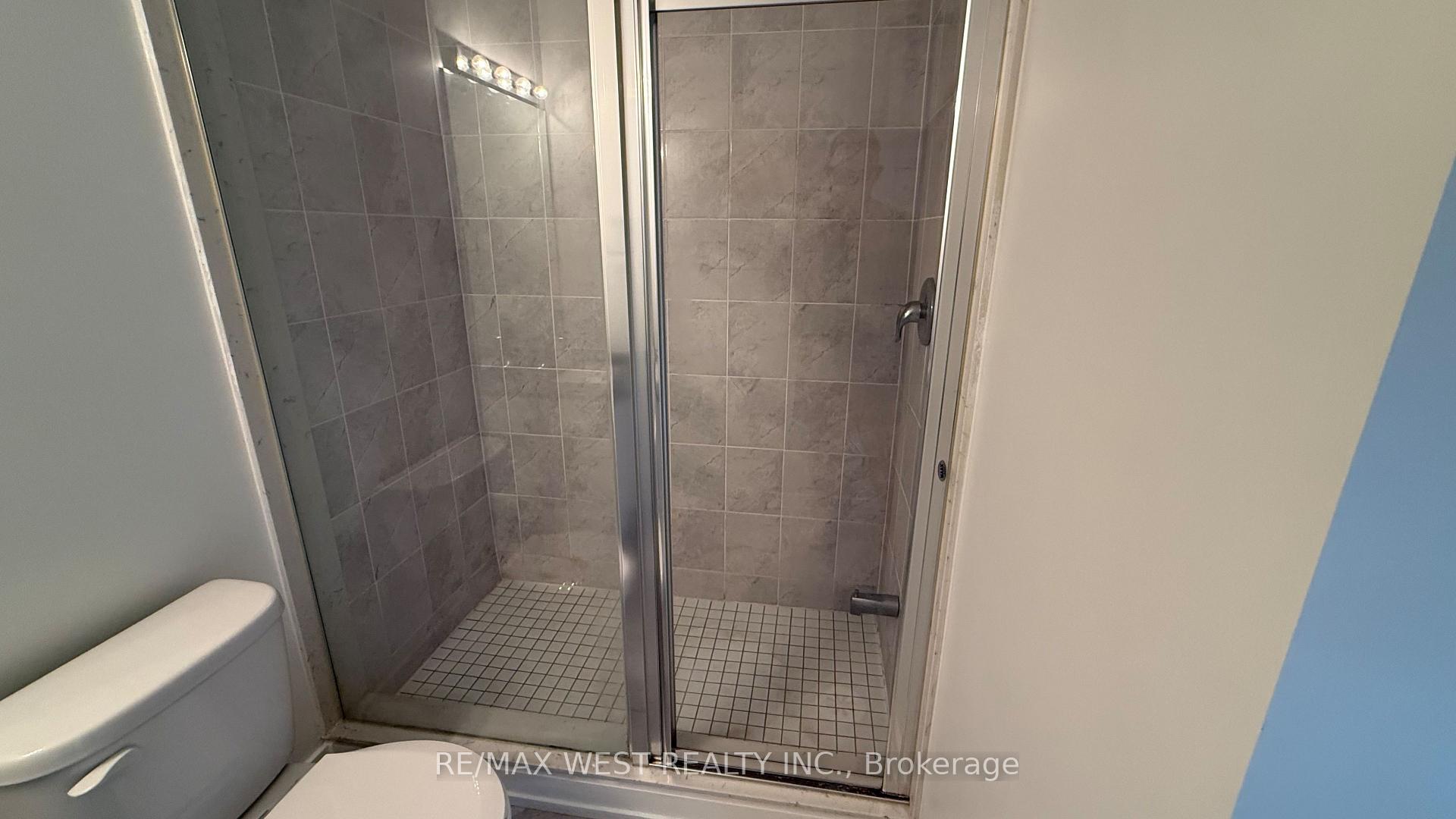 Photo 34 of 2 Lochlin Street, Vaughan, Vaughan Grove — HOMEH