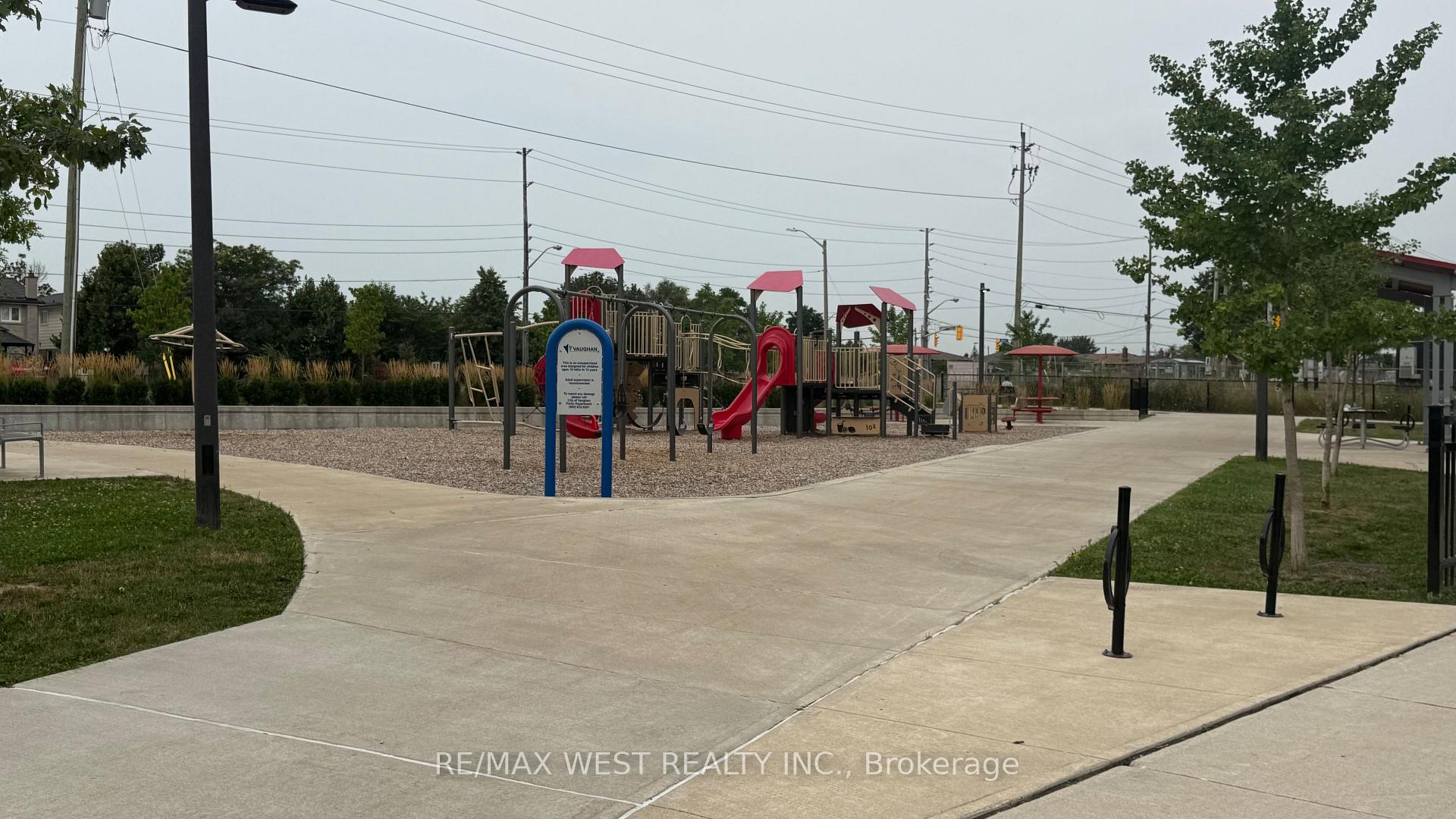 Photo 42 of 2 Lochlin Street, Vaughan, Vaughan Grove — HOMEH
