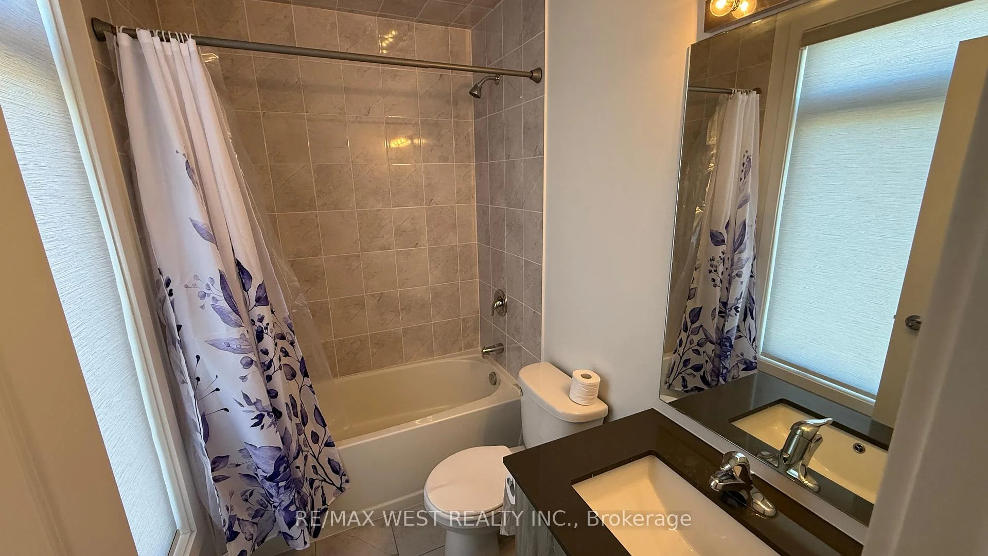 Photo 14 of 2 Lochlin Street, Vaughan, Vaughan Grove — HOMEH
