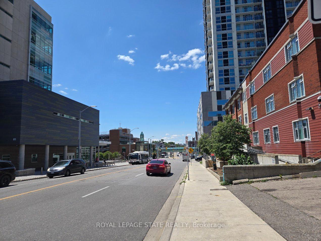 Photo 8 of Unit 3803, 60 Frederick Street, Kitchener, Civic Centre — HOMEH