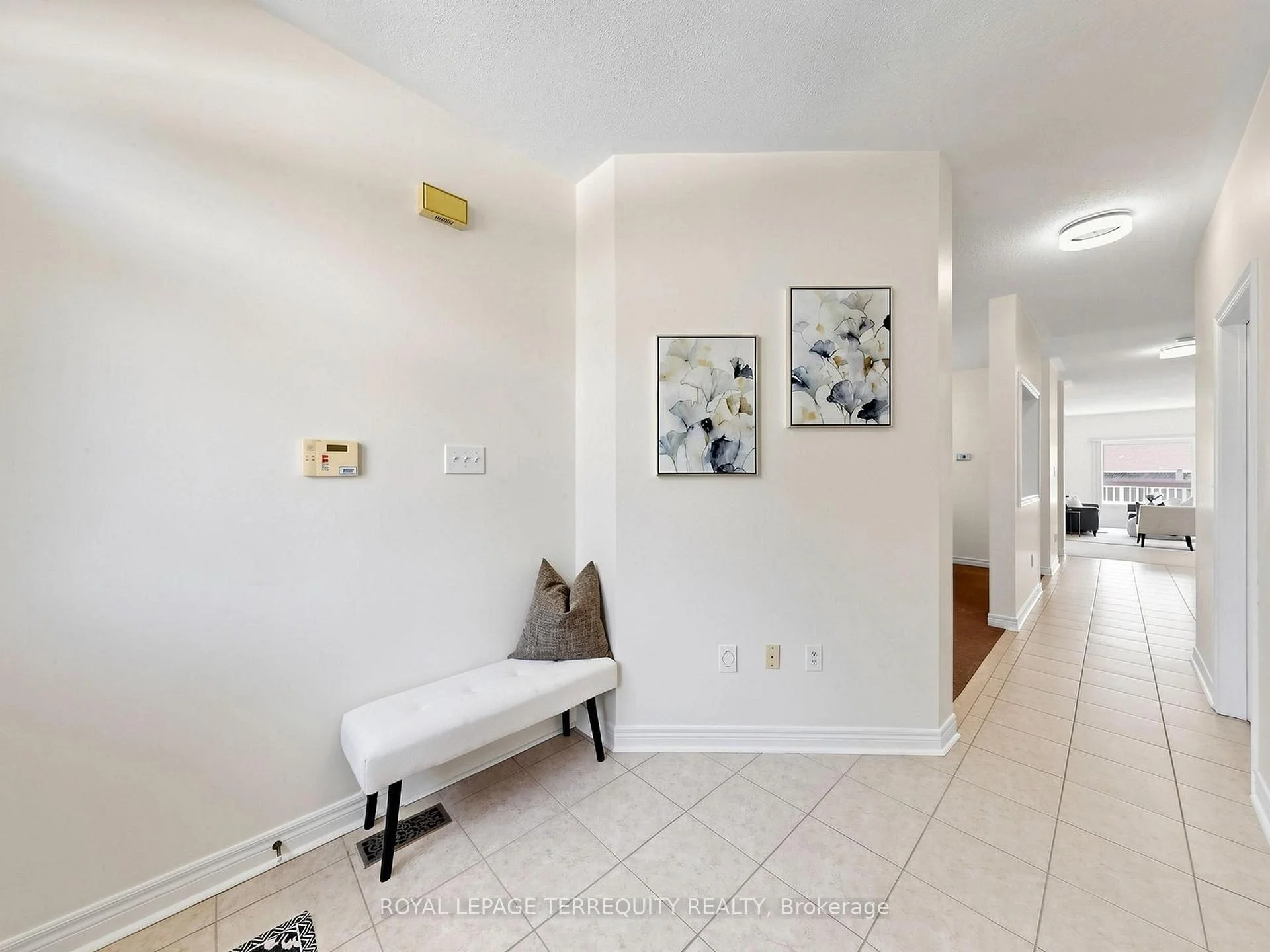 Photo 46 of 19 Johnson Crescent, Halton Hills, Georgetown — HOMEH