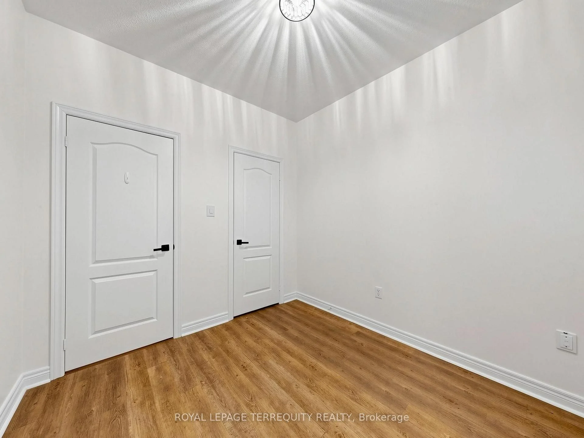 Photo 79 of 19 Johnson Crescent, Halton Hills, Georgetown — HOMEH