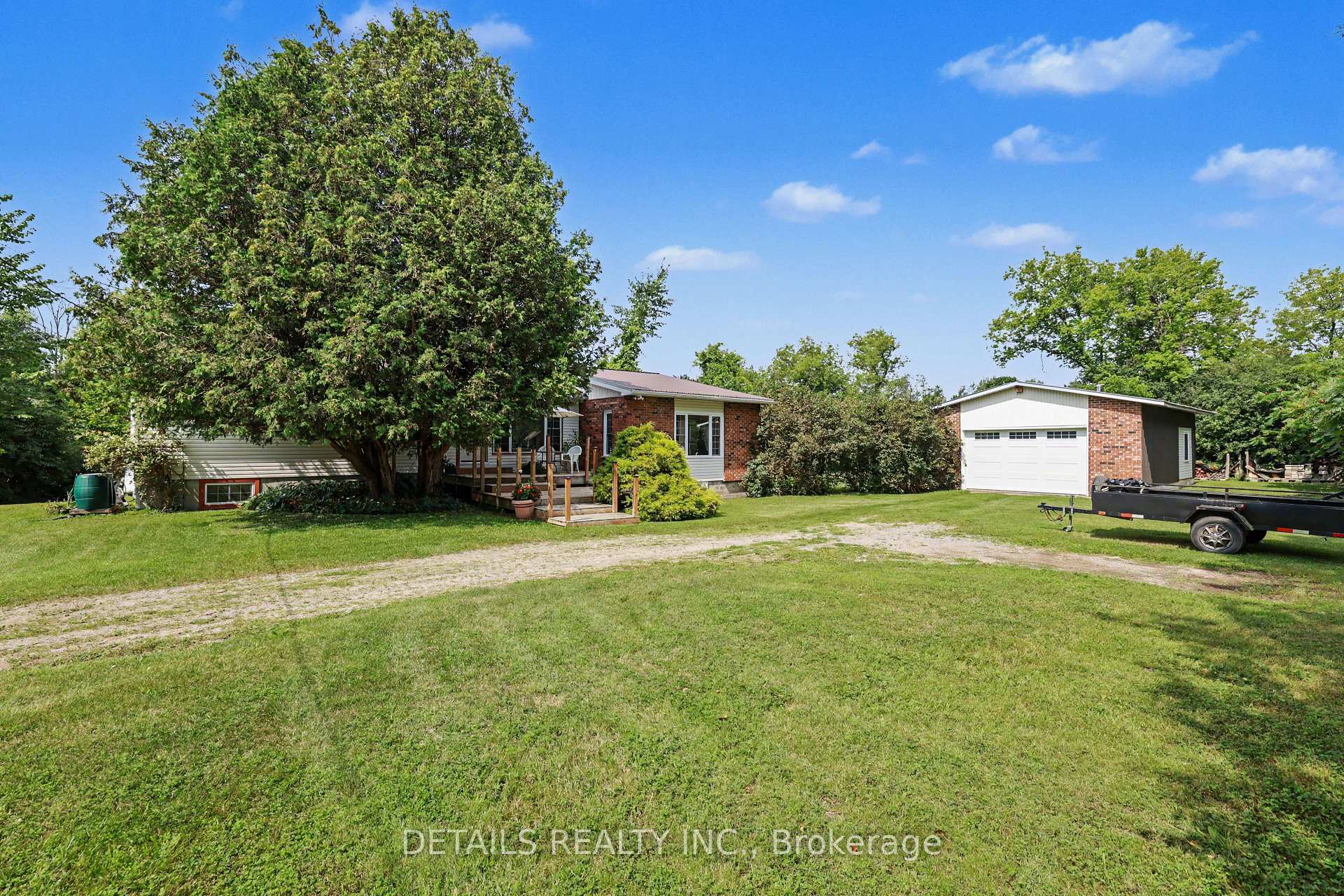 Front of 225 Scotch Line Road W